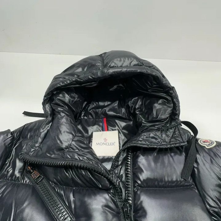 Moncler Moncler Unisex Long-Sleeve Hooded Jacket Size US M / EU 48-50 / 2 - 7 Thumbnail