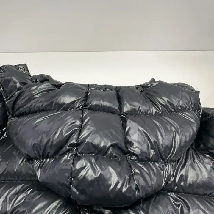 Moncler Moncler Logo Zip Detachable Hood Down Jacket Size US S / EU 44-46 / 1 - 12 Thumbnail