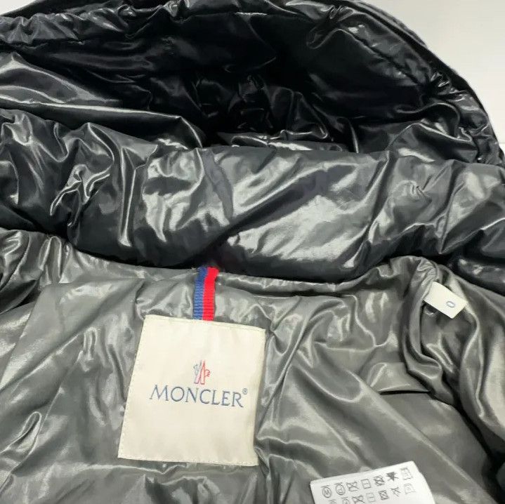Moncler Moncler Logo Zip Detachable Hood Down Jacket Size US S / EU 44-46 / 1 - 4 Thumbnail
