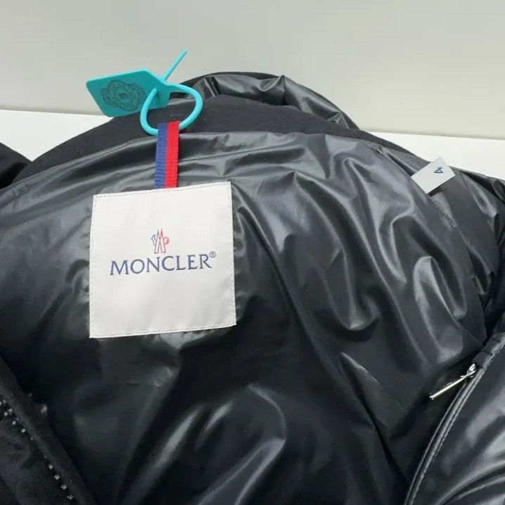 Moncler Moncler Maya Series Short Down Jacket with Hood Size US M / EU 48-50 / 2 - 4 Thumbnail