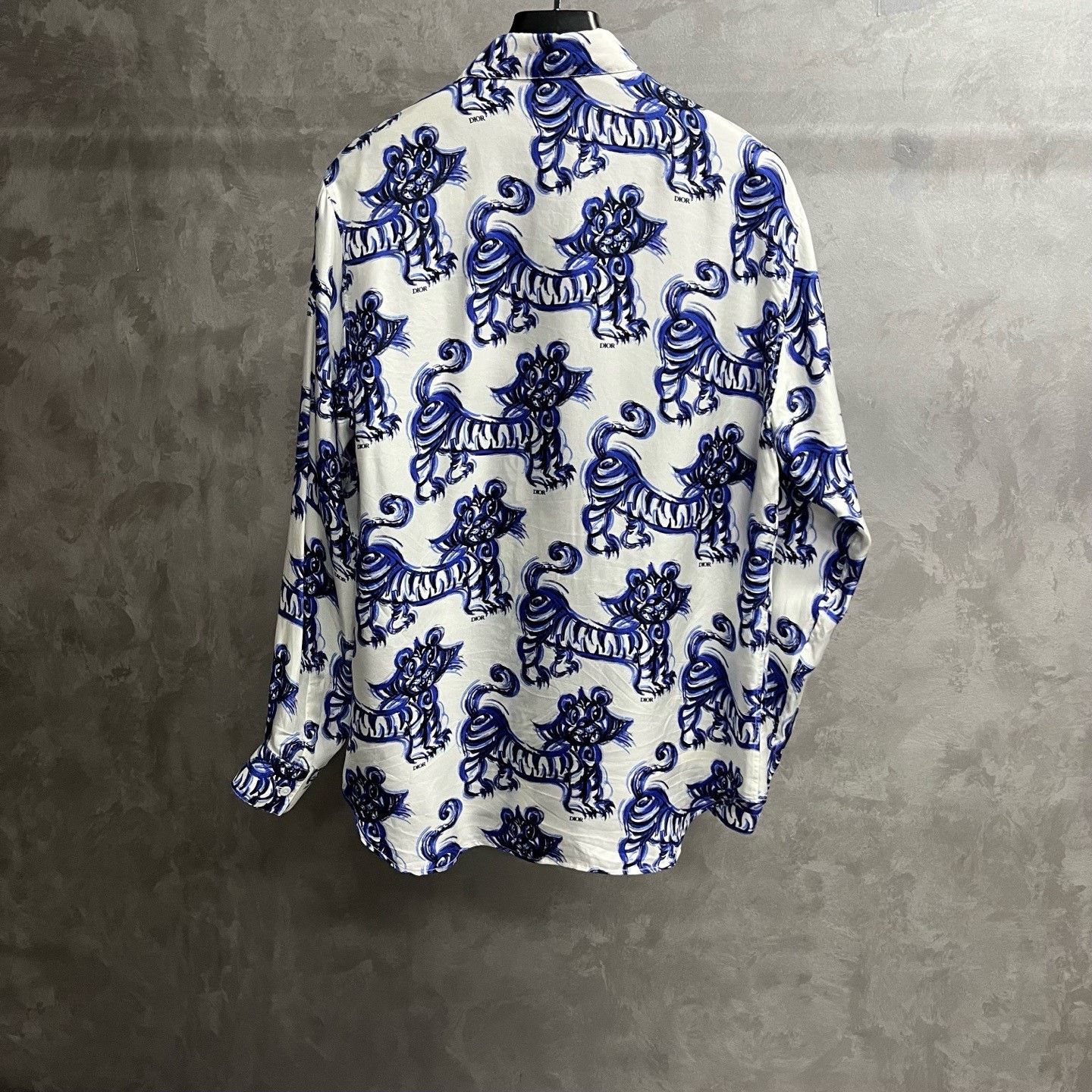 Dior Dior White Tiger Print Collared Shirt Size US XS / EU 42 / 0 - 2 Thumbnail