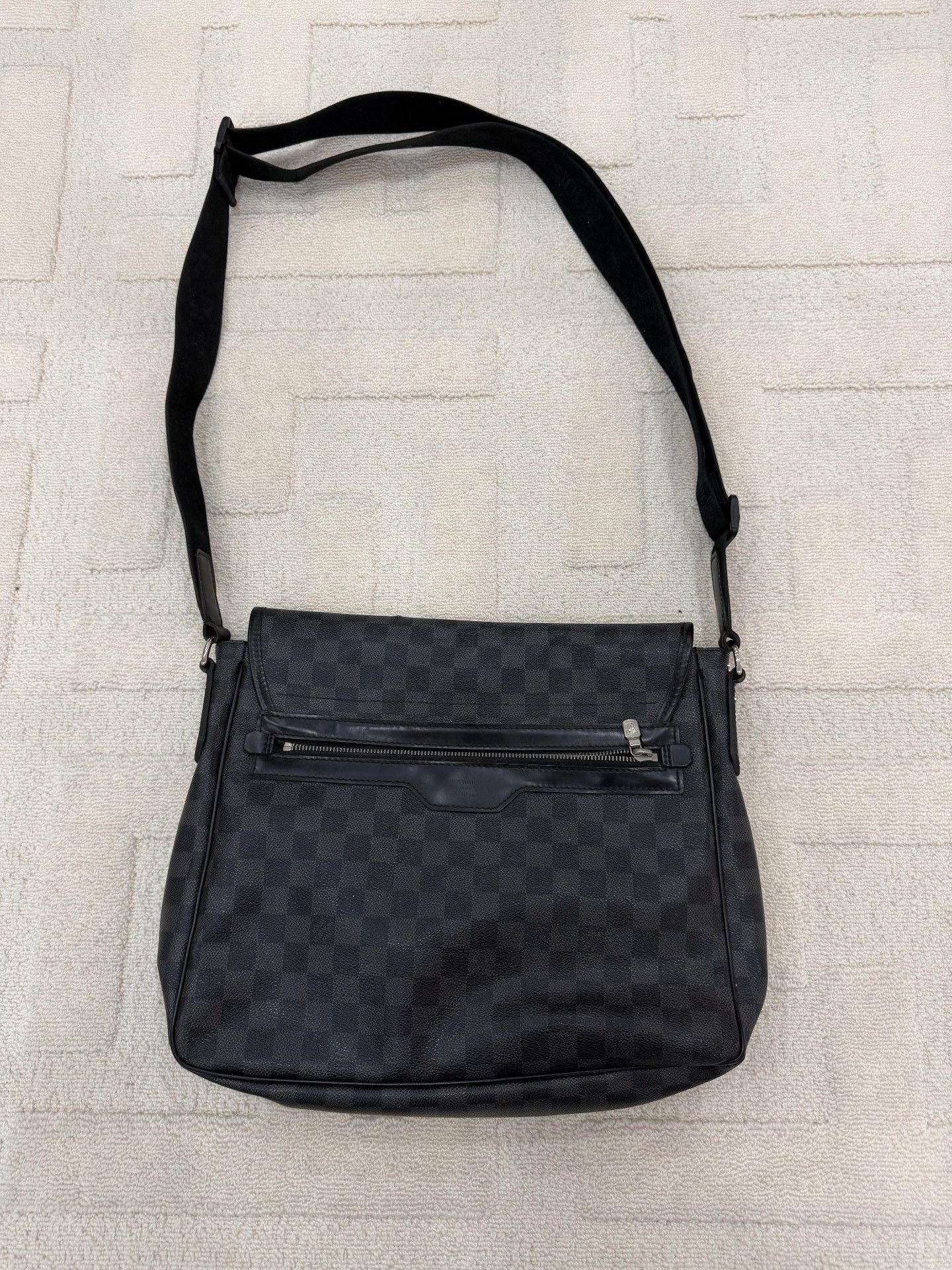 Louis Vuitton Louis Vuitton Black Gray Check Flap Messenger Bag Size ONE SIZE - 2 Thumbnail