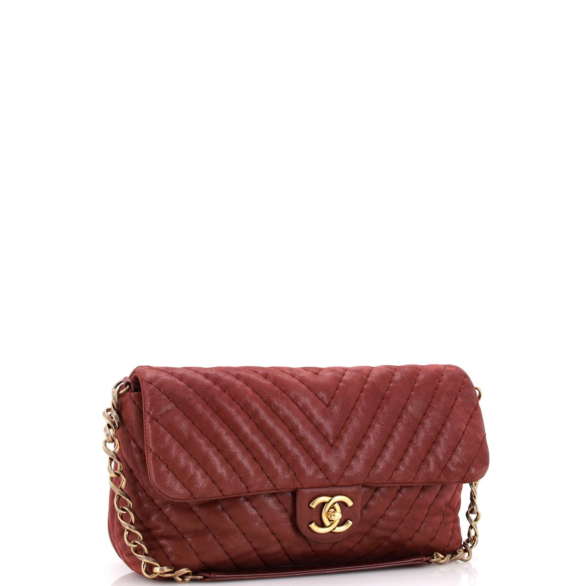 Chanel Surpique Chevron Flap Bag Size ONE SIZE - 2 Thumbnail
