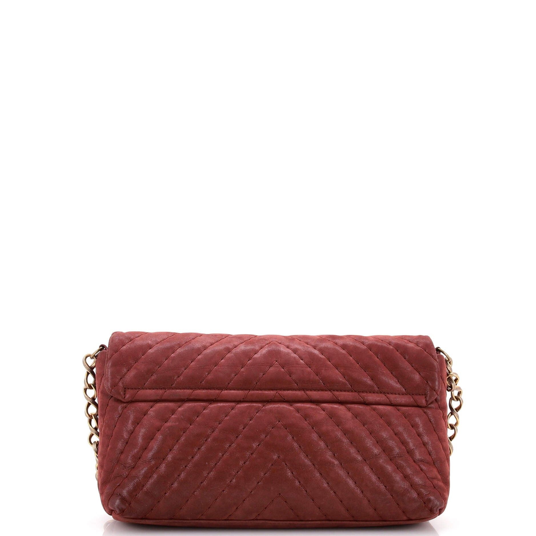 Chanel Surpique Chevron Flap Bag Size ONE SIZE - 3 Thumbnail