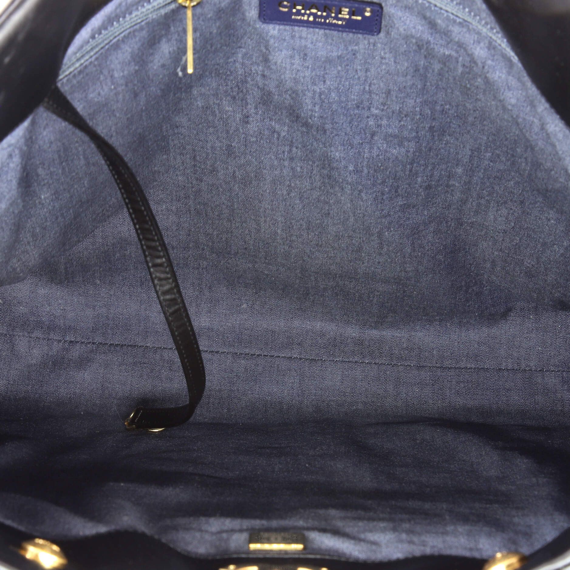 Chanel Club Monaco Shopping Tote Size ONE SIZE - 5 Thumbnail