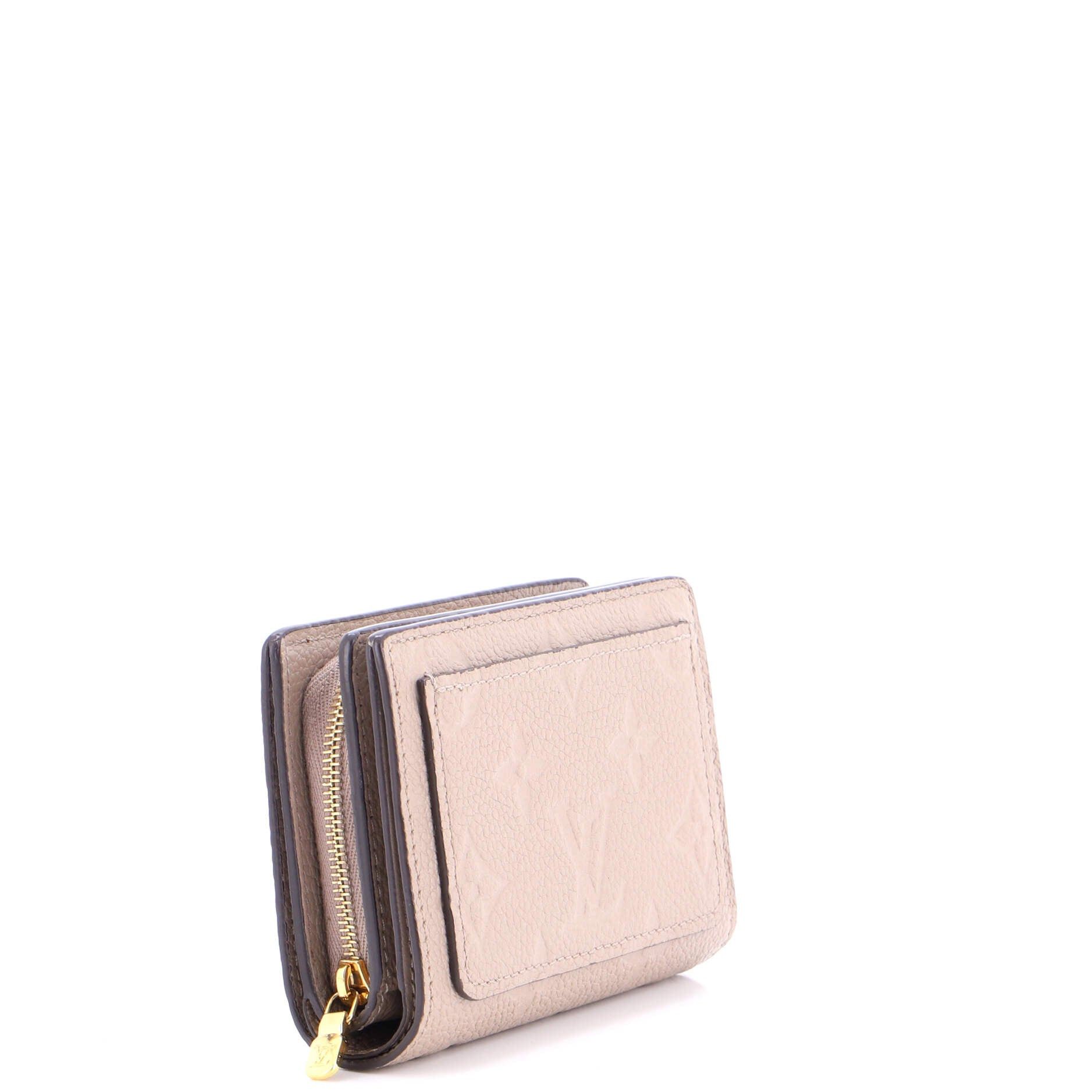 Louis Vuitton Clea Wallet Size ONE SIZE - 2 Thumbnail