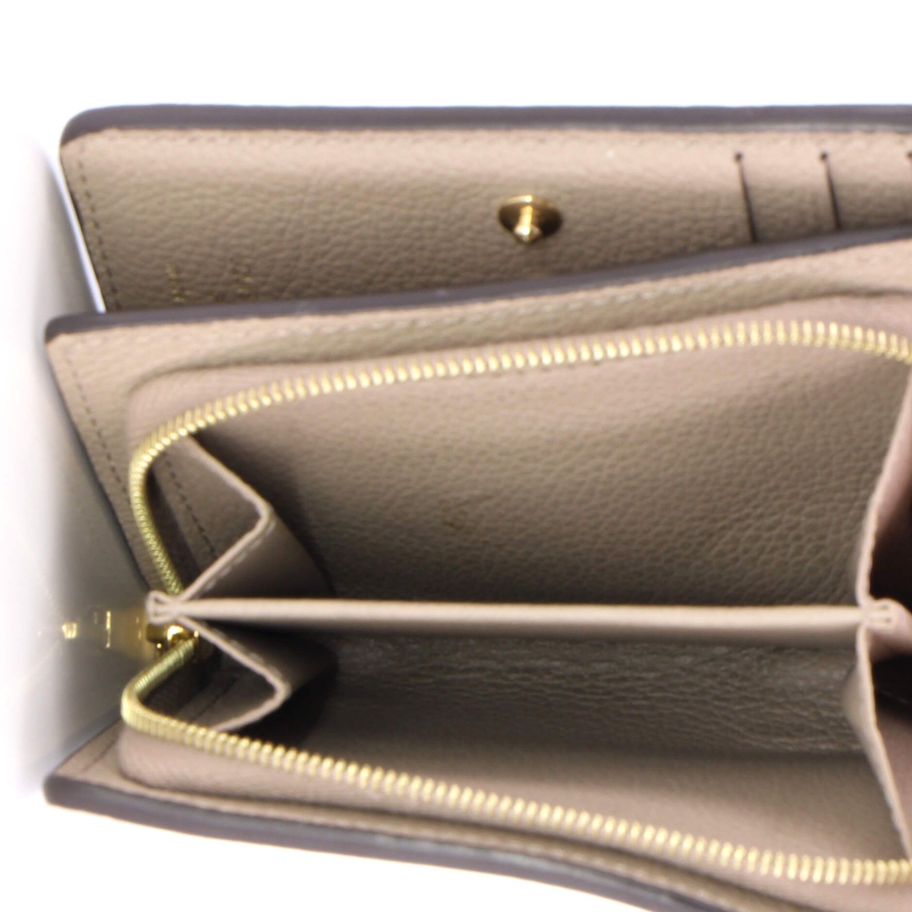 Louis Vuitton Clea Wallet Size ONE SIZE - 5 Thumbnail