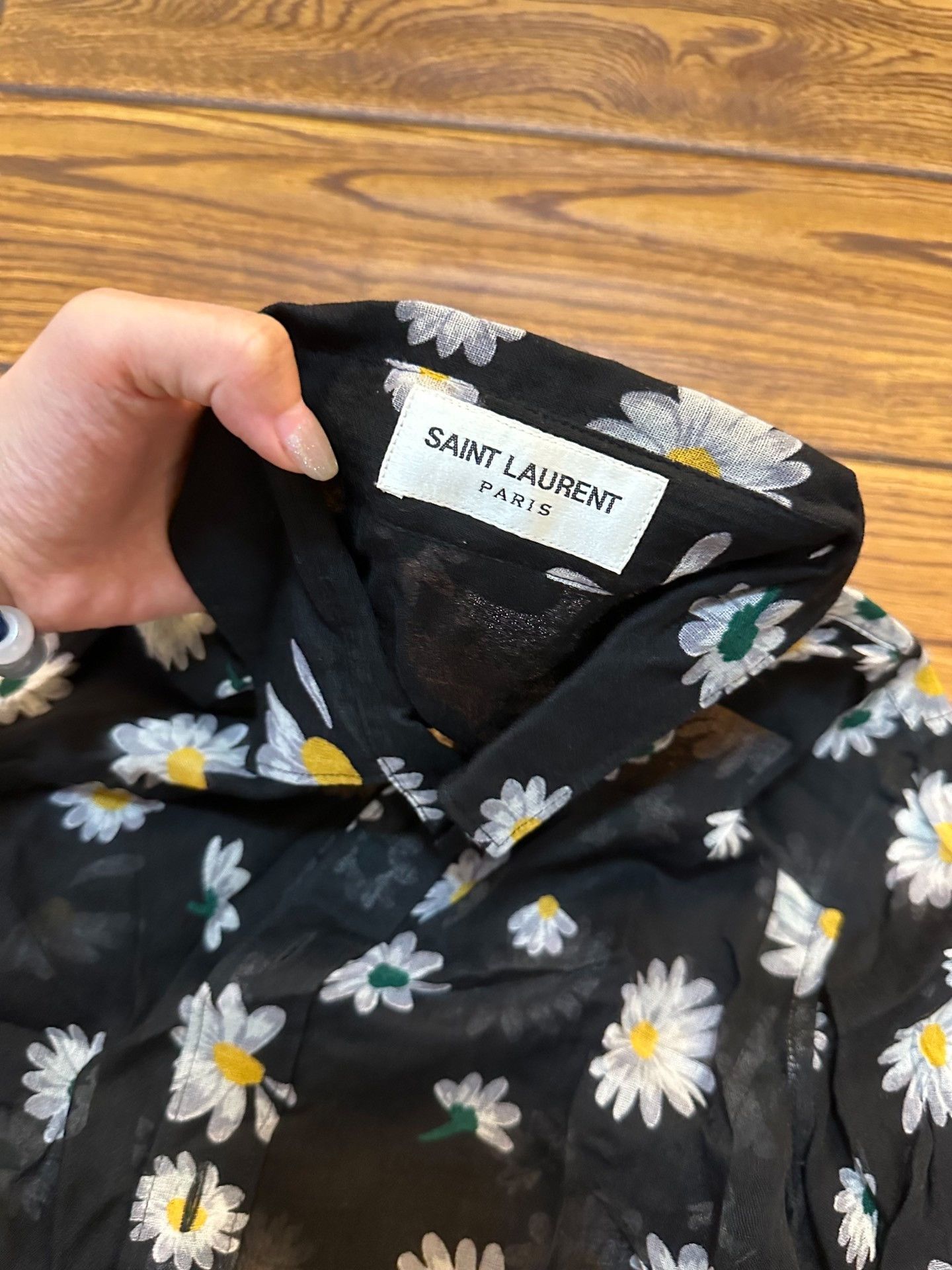 Saint Laurent Paris Saint Laurent Black Daisy Print Shirt Size XS / US 0-2 / IT 36-38 - 5 Thumbnail