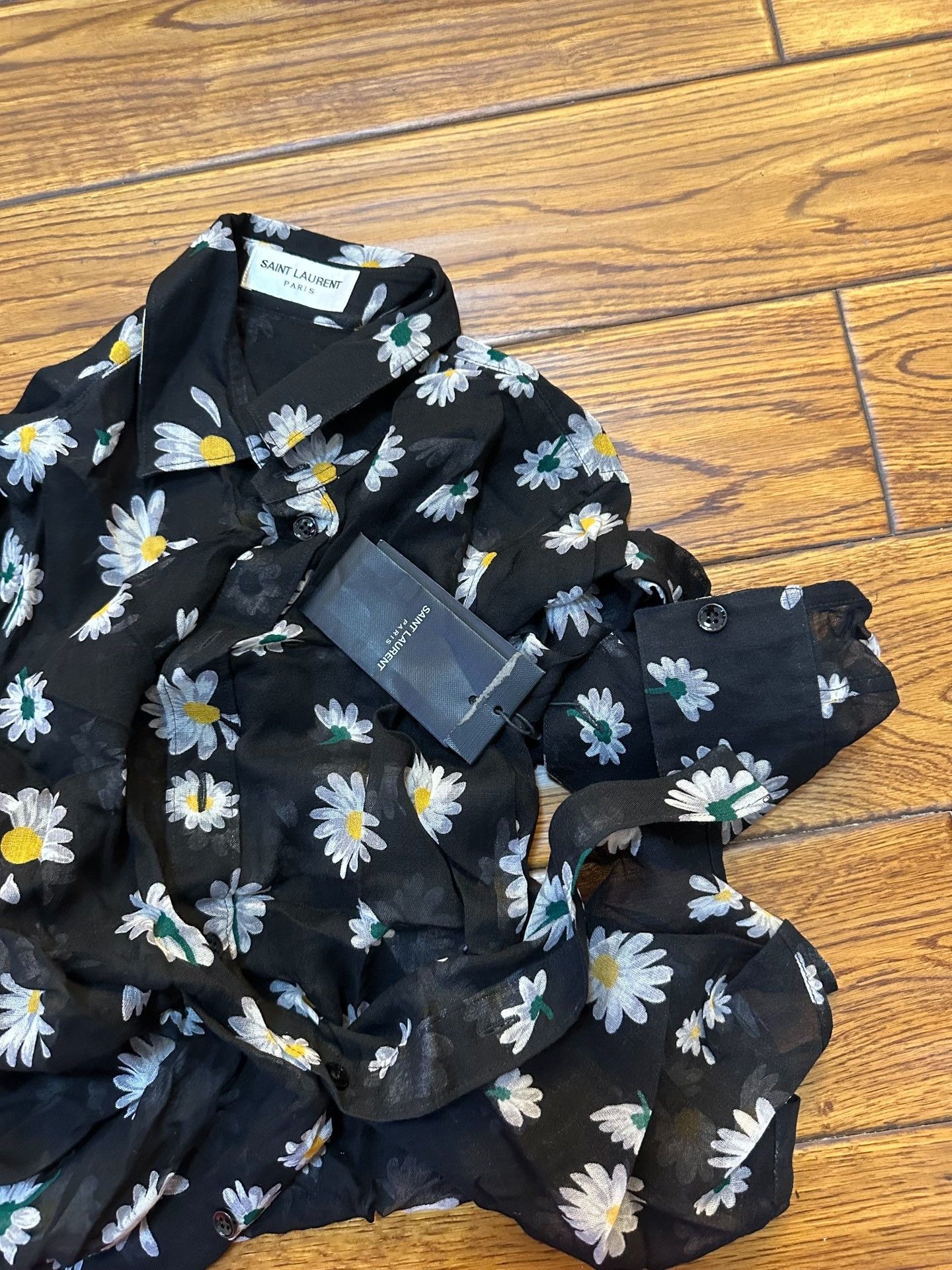 Saint Laurent Paris Saint Laurent Black Daisy Print Shirt Size XS / US 0-2 / IT 36-38 - 2 Thumbnail