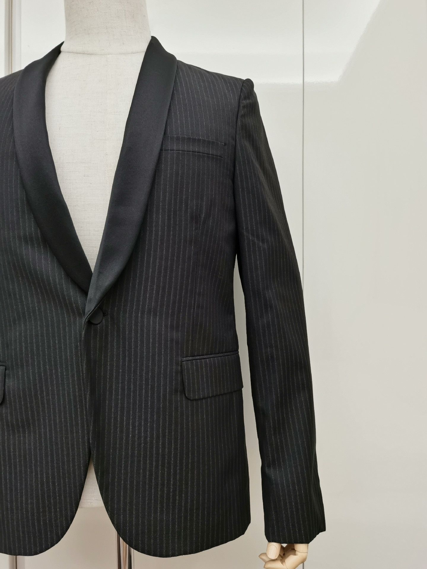 Saint Laurent Paris Saint Laurent Wool Pinstripe Tuxedo Blazer Size US M / EU 48-50 / 2 - 2 Thumbnail