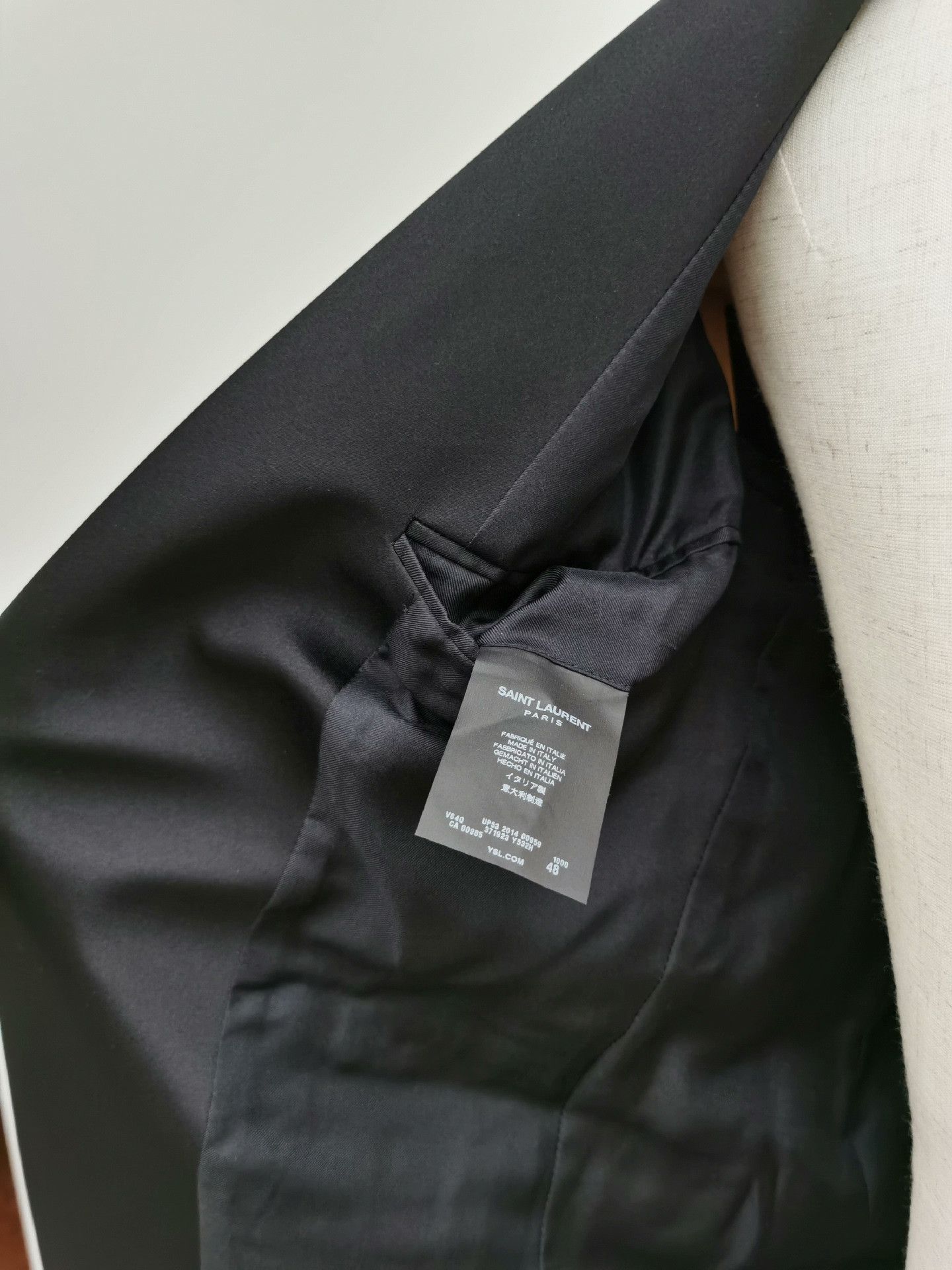 Saint Laurent Paris Saint Laurent Wool Pinstripe Tuxedo Blazer Size US M / EU 48-50 / 2 - 7 Thumbnail