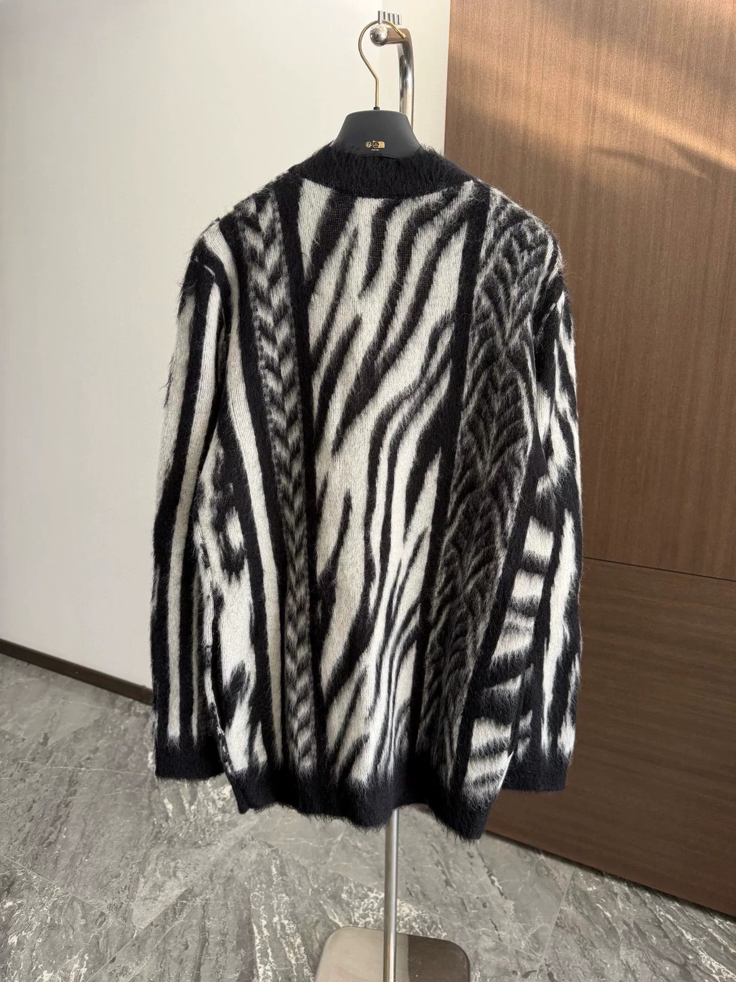 Saint Laurent Paris Saint Laurent Mohair Zebra Cardigan Size US L / EU 52-54 / 3 - 2 Thumbnail