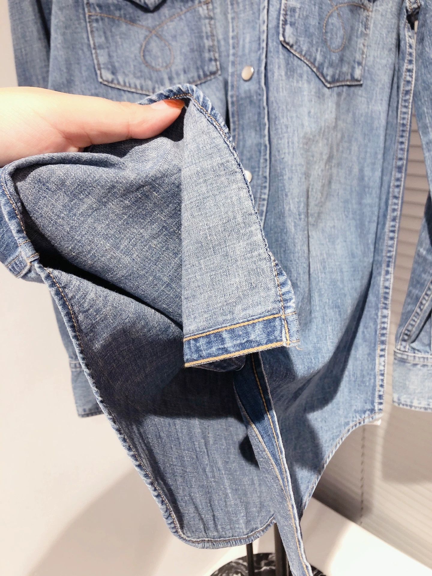 Saint Laurent Paris SAINT LAURENT Light Blue Denim Shirt Size XS / US 0-2 / IT 36-38 - 7 Thumbnail