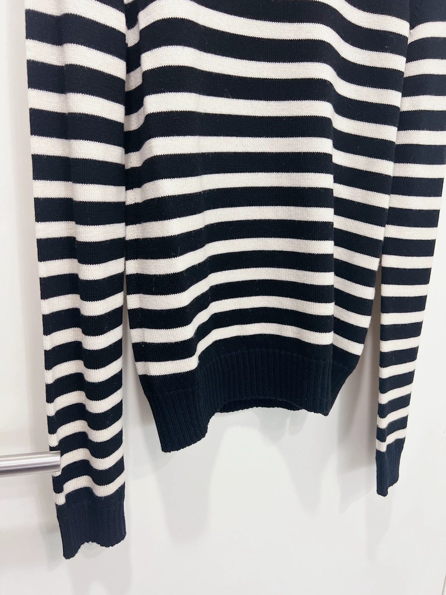 Saint Laurent Paris SAINT LAURENT Black White Striped Sweater Size XS / US 0-2 / IT 36-38 - 6 Thumbnail