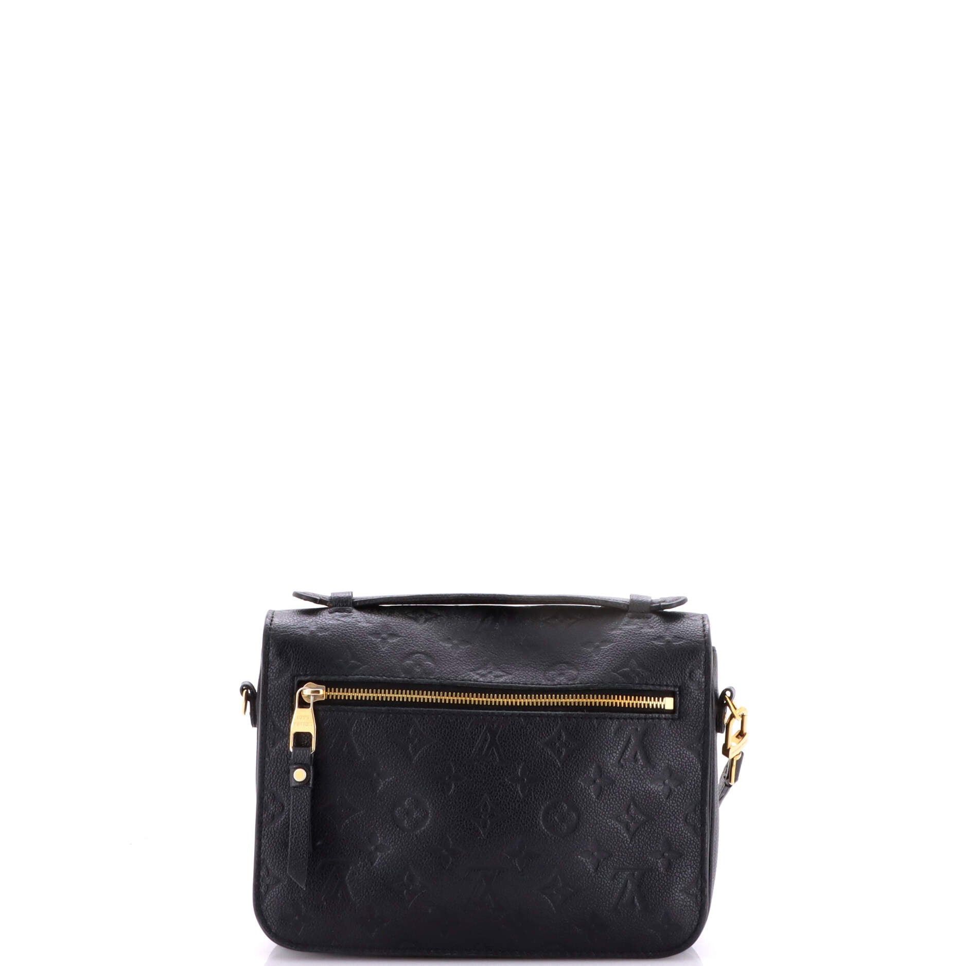 Louis Vuitton Pochette Metis Size ONE SIZE - 3 Thumbnail