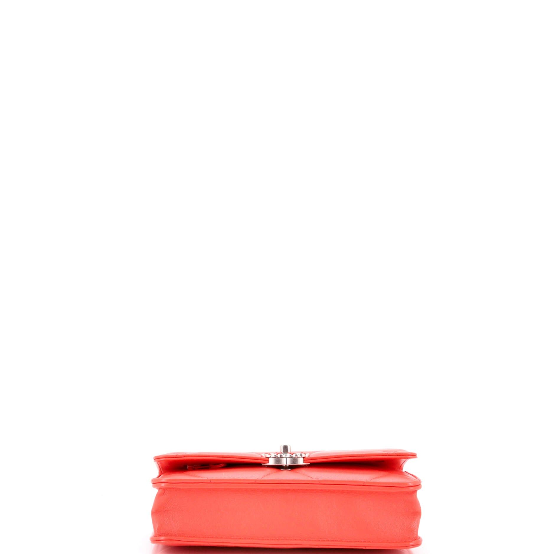 Chanel 19 Wallet on Chain Size ONE SIZE - 4 Thumbnail