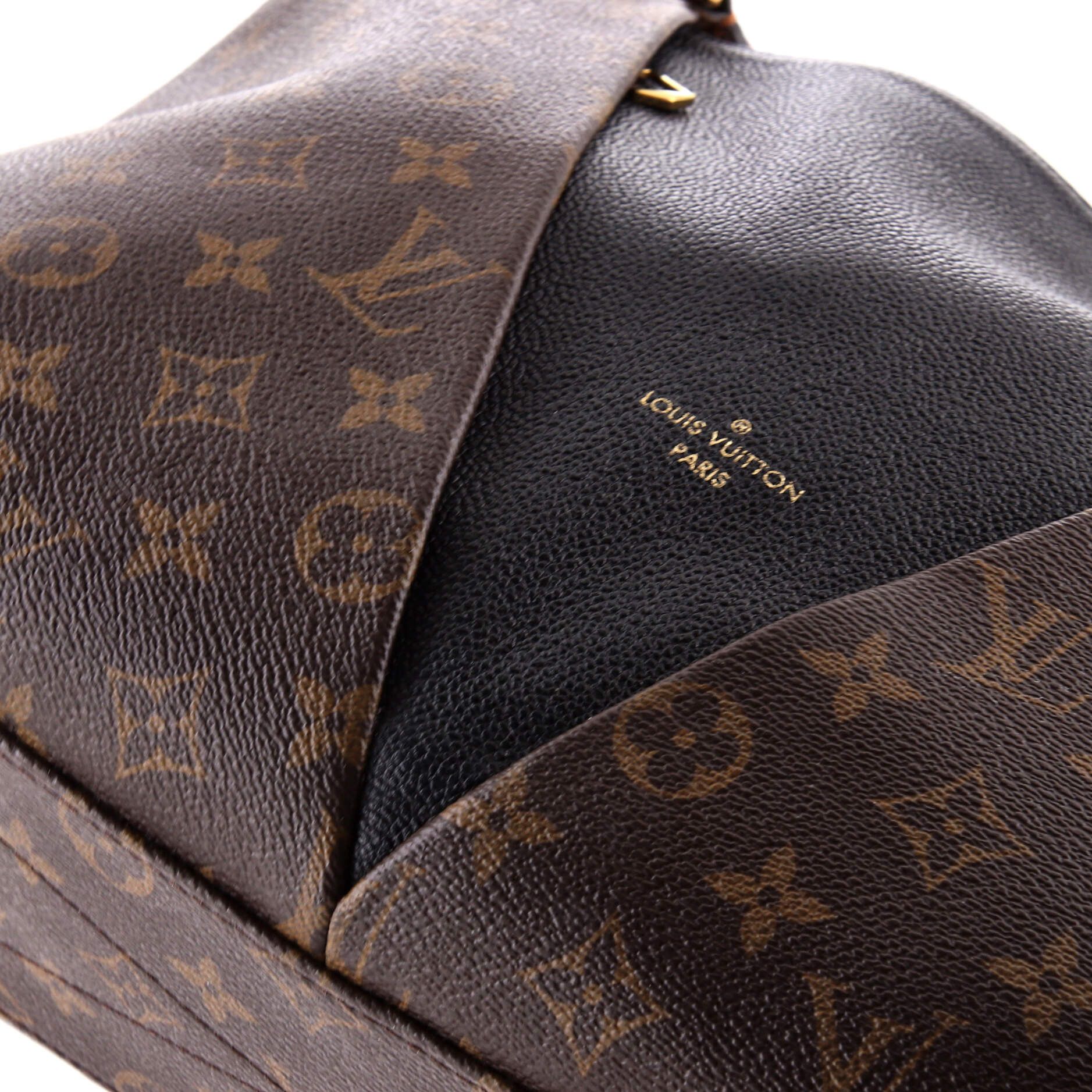 Louis Vuitton V Tote Size ONE SIZE - 6 Thumbnail