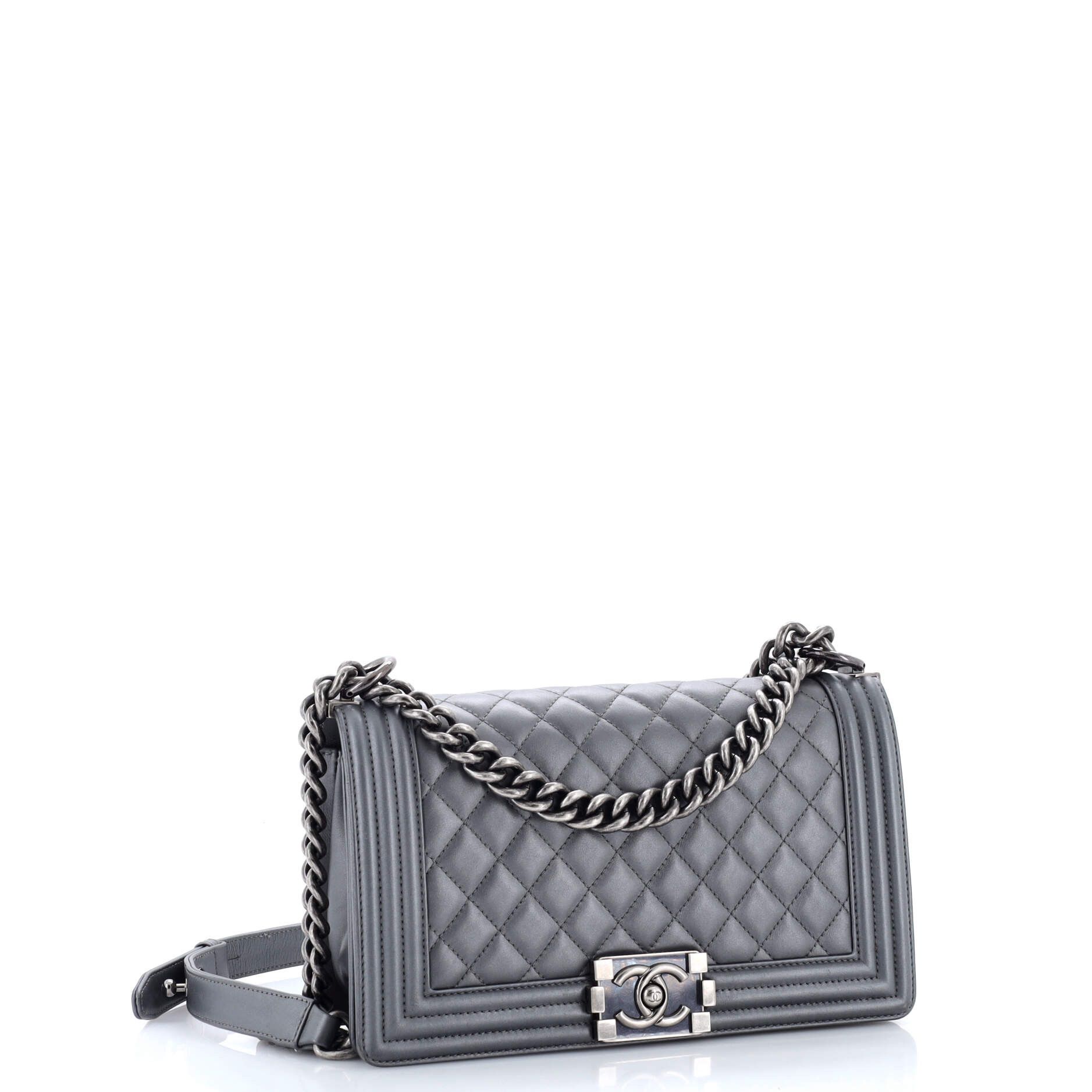 Chanel Boy Flap Bag Size ONE SIZE - 2 Thumbnail