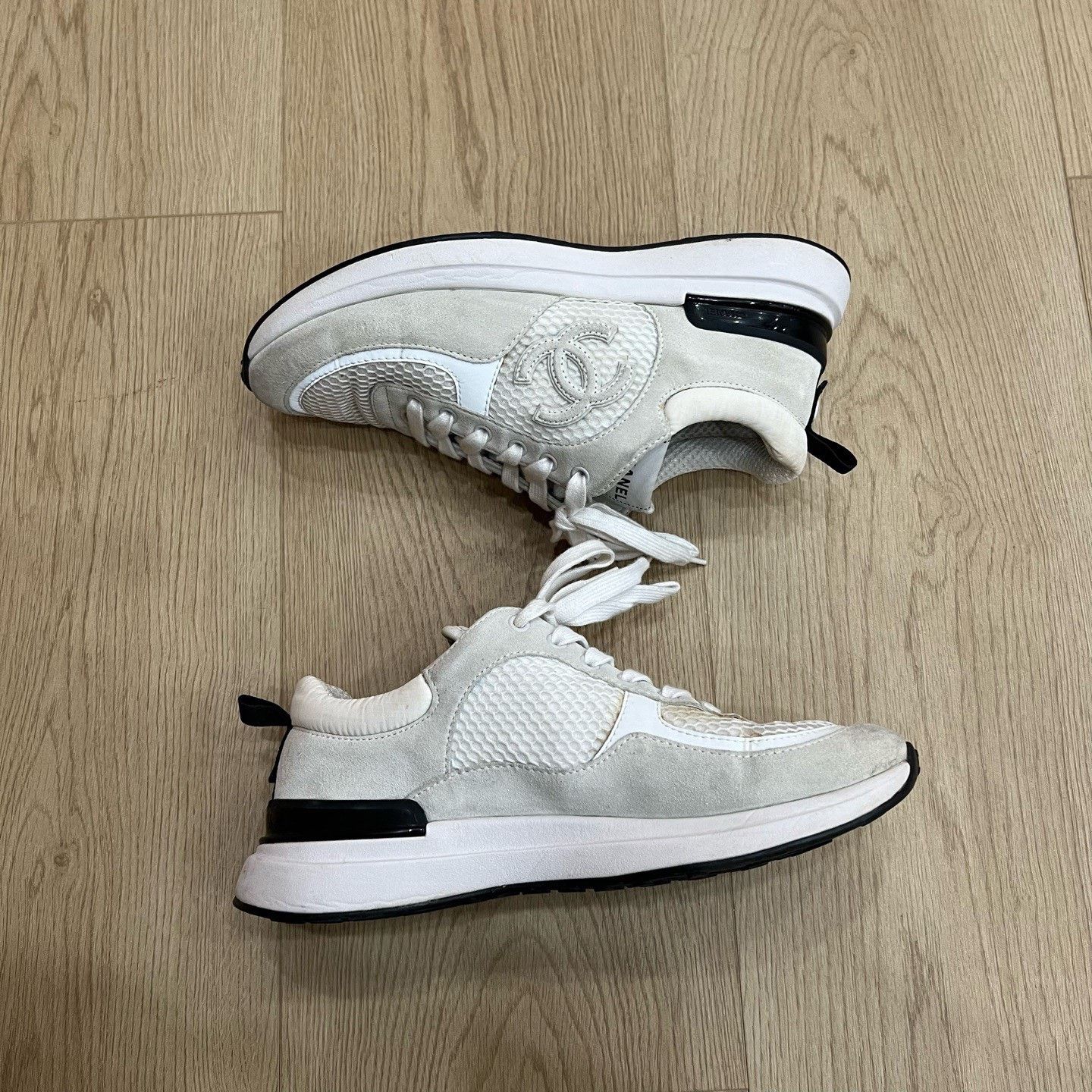 Chanel Chanel Women's Sneakers Size US 7 / IT 37 - 4 Thumbnail