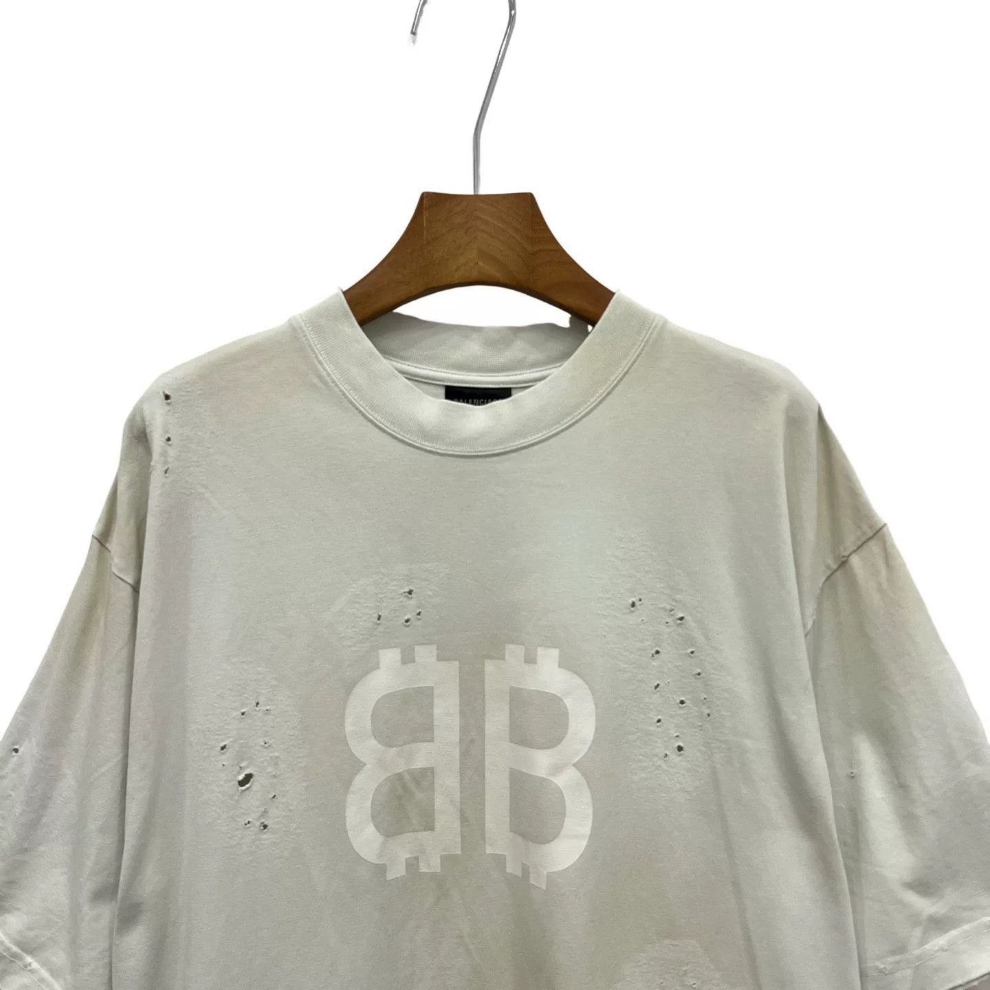 Balenciaga Balenciaga Bitcoin Distressed Short Sleeve Size US L / EU 52-54 / 3 - 2 Thumbnail