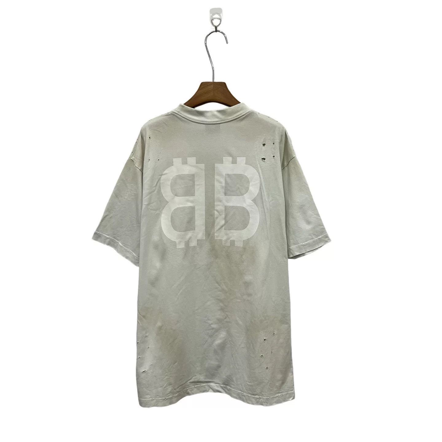 Balenciaga Balenciaga Bitcoin Distressed Short Sleeve Size US L / EU 52-54 / 3 - 3 Thumbnail