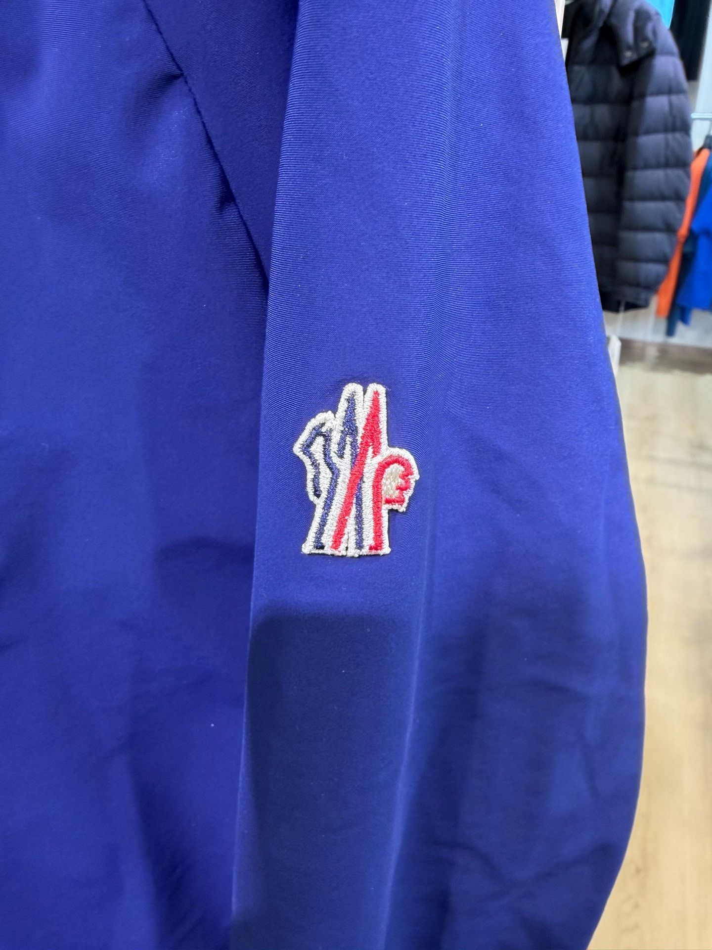 Moncler Moncler Blue XS Sweatshirt Jacket Size XS / US 0-2 / IT 36-38 - 3 Thumbnail