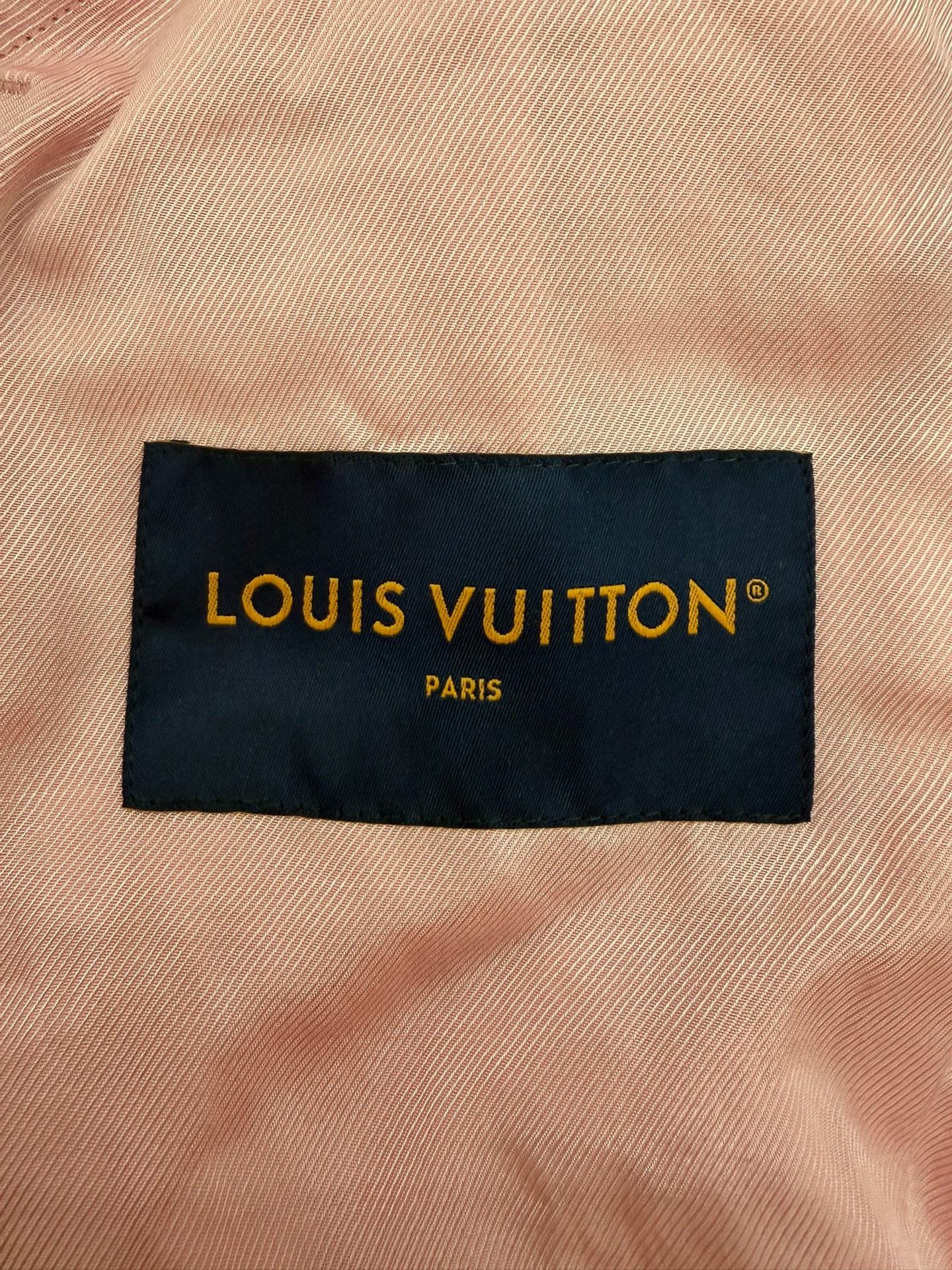 Louis Vuitton Louis Vuitton Pink Flocked Monogram Short Coat Size XL / US 12-14 / IT 48-50 - 3 Thumbnail