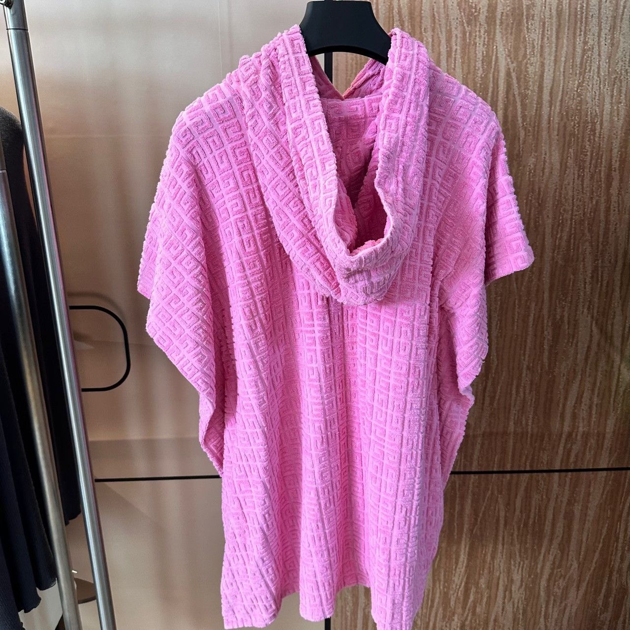 Givenchy Givenchy Pink Towel Print Cape Top Size M / US 6-8 / IT 42-44 - 2 Thumbnail