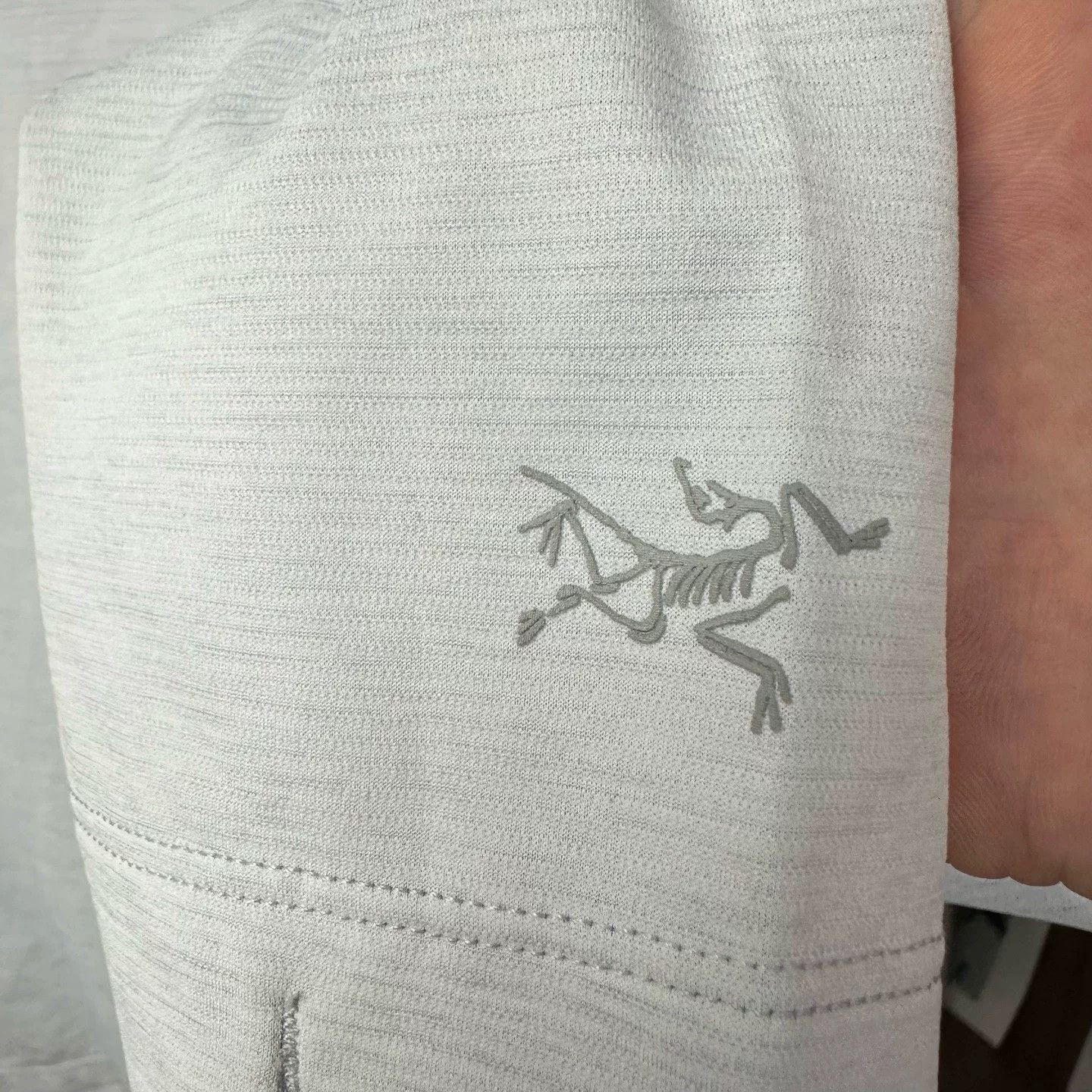 Arc'teryx Arcteryx TAEMA CREW Women's Long Sleeve T-shirt Size S / US 4 / IT 40 - 3 Thumbnail