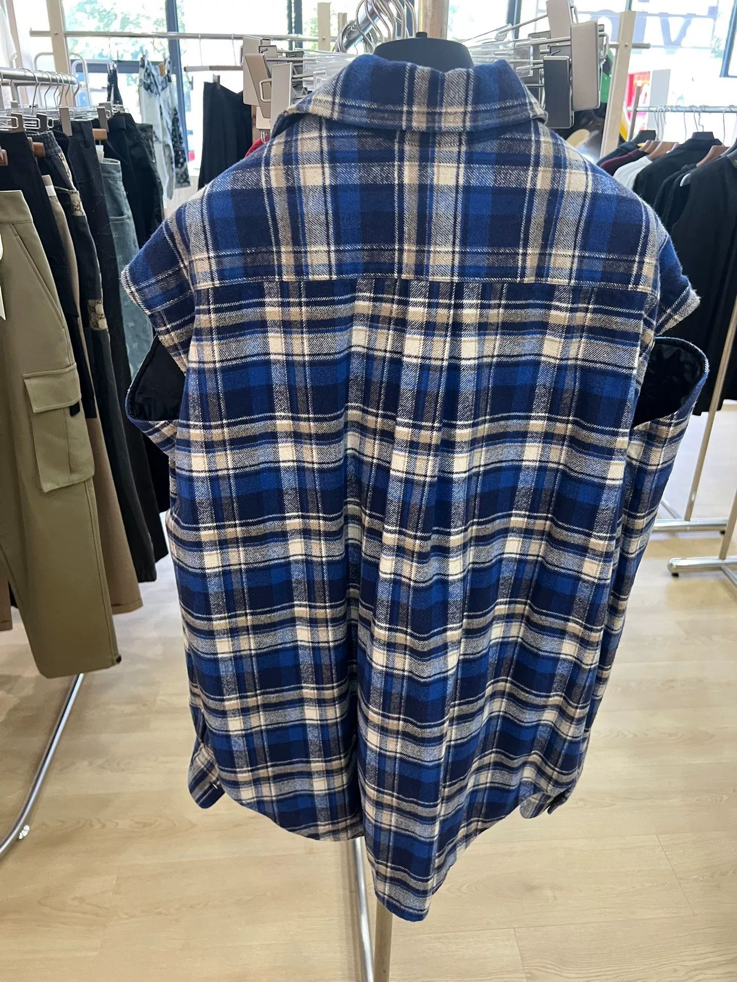 Vetements Vetements 16FW Runway Hoop Shoulder Plaid Shirt Size XS / US 0-2 / IT 36-38 - 2 Thumbnail