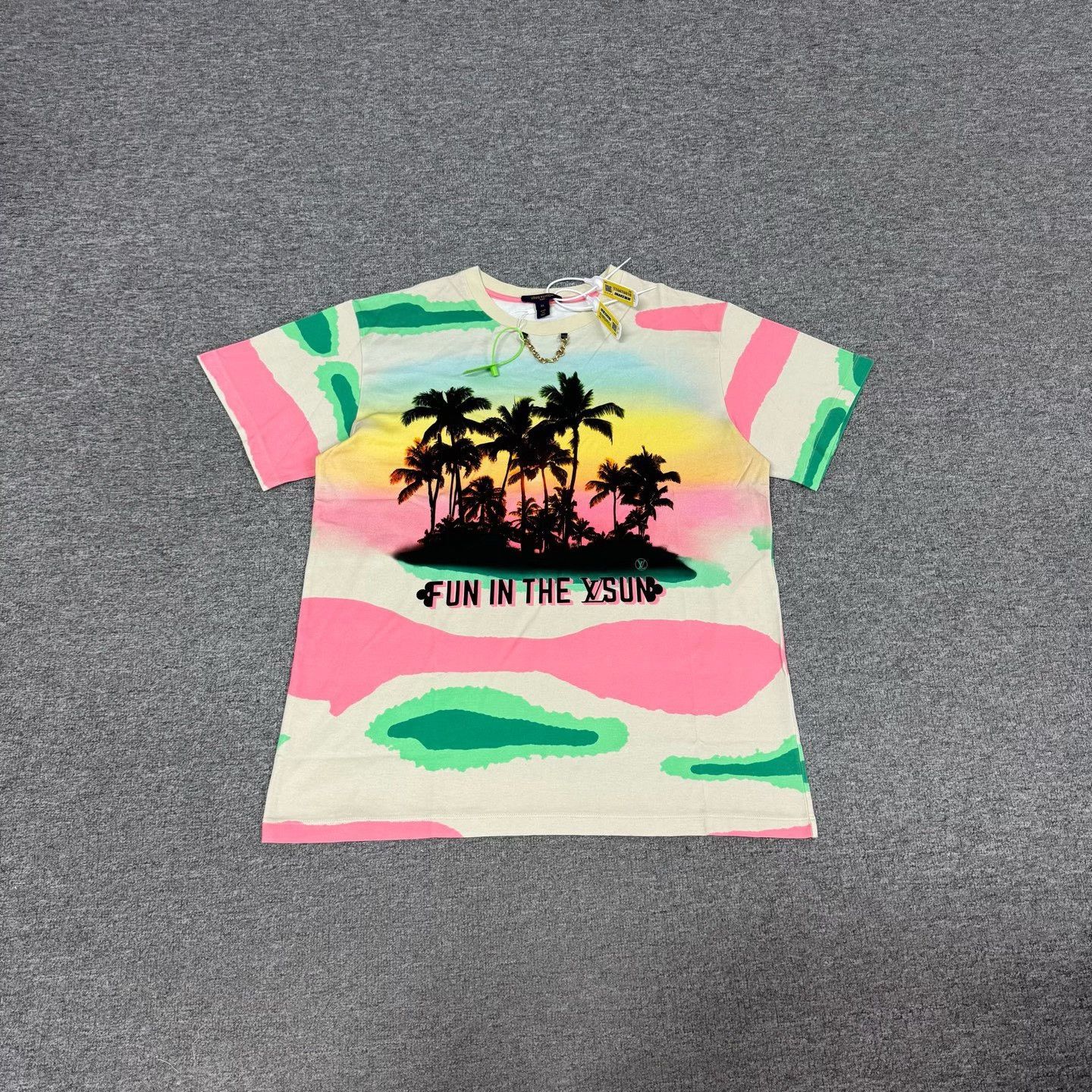 Louis Vuitton Louis Vuitton Colorful Palm Tree T-shirt Size XL / US 12-14 / IT 48-50 - 2 Thumbnail