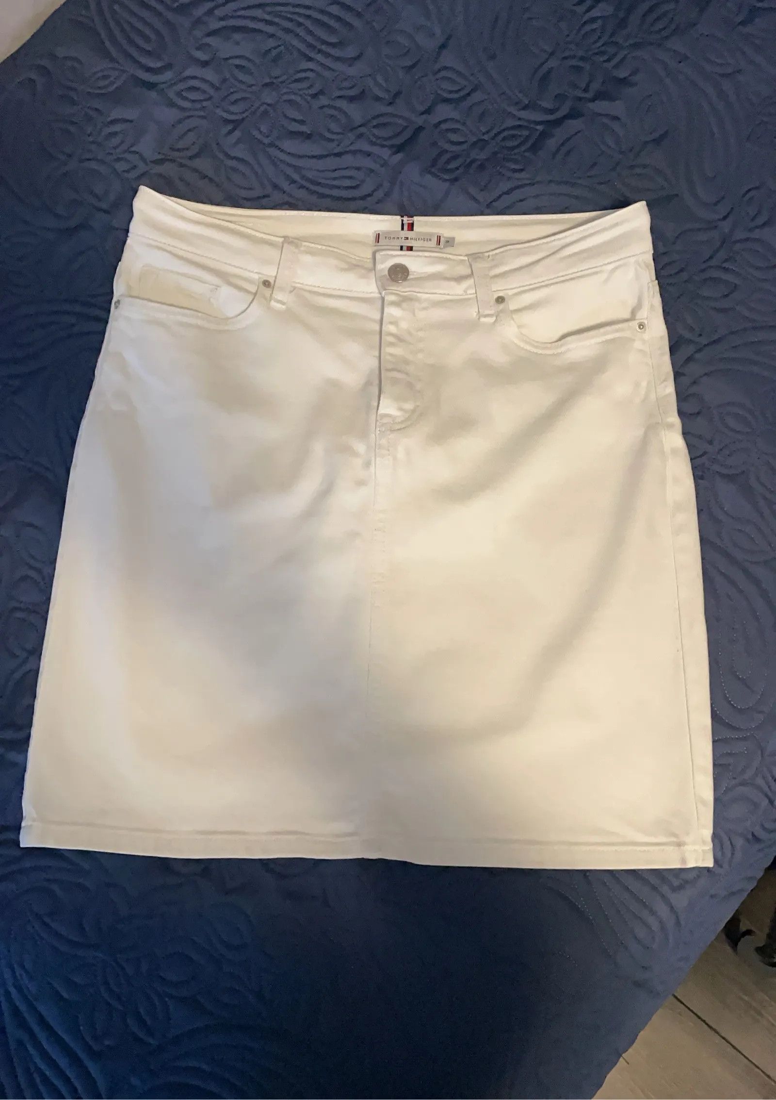 Tommy Hilfiger Tommy Hilfiger Skirt Size 27" / US 4 / IT 40 - 2 Thumbnail