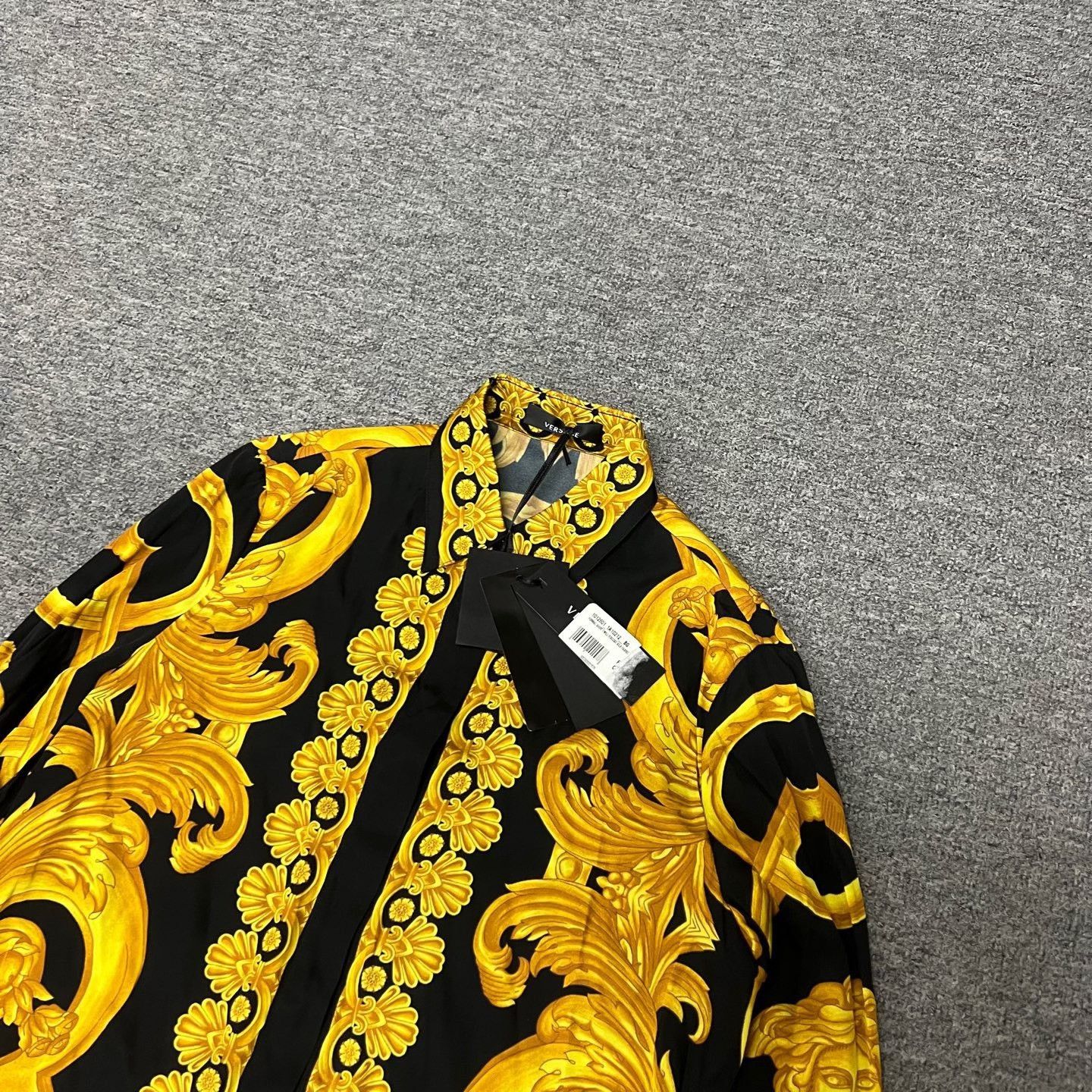 Versace Versace Baroque Medusa Print Silk Shirt Size S / US 4 / IT 40 - 2 Thumbnail