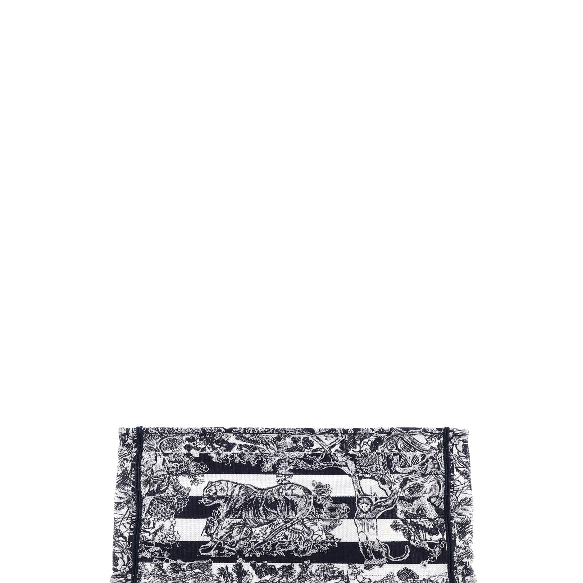 Dior Book Tote Size ONE SIZE - 4 Thumbnail