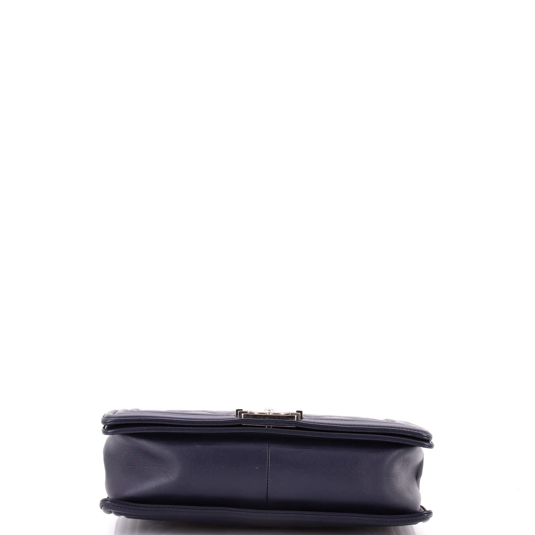 Chanel Boy Flap Bag Size ONE SIZE - 4 Thumbnail