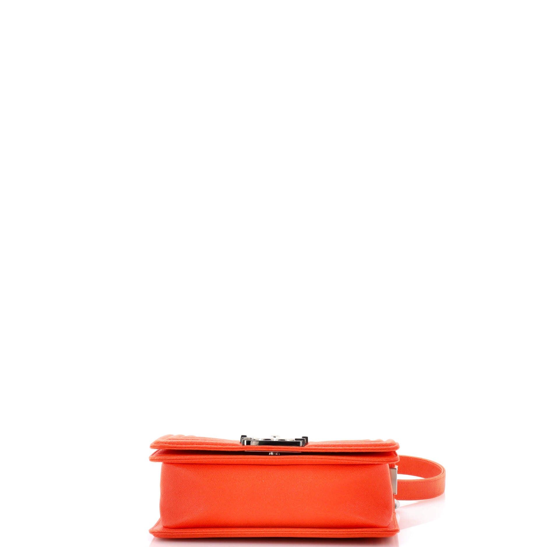 Chanel Boy Flap Bag Size ONE SIZE - 4 Thumbnail