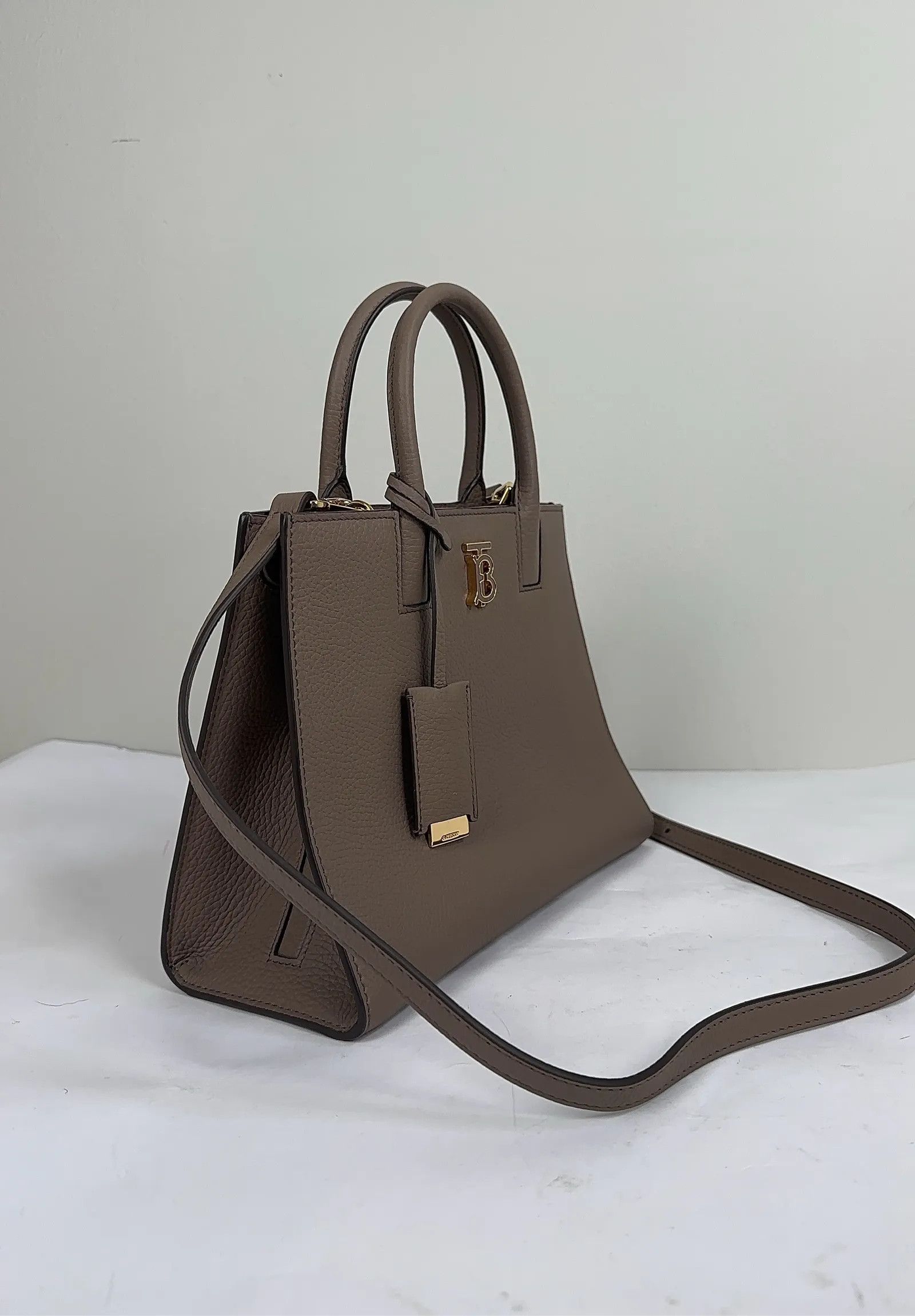 Burberry Burberry Bucket Bag Size ONE SIZE - 7 Thumbnail