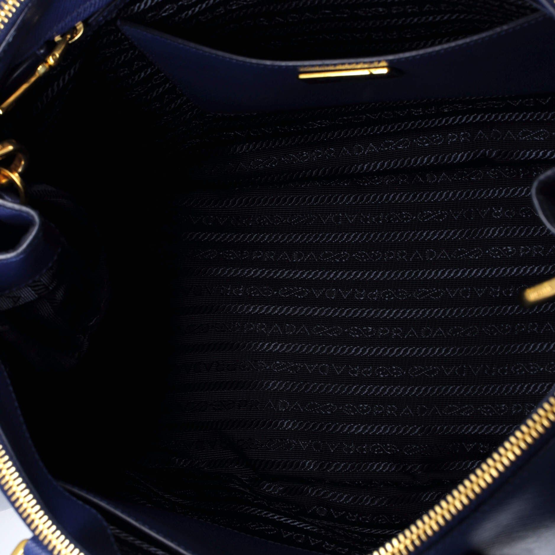 Prada Double Zip Lux Tote Size ONE SIZE - 5 Thumbnail