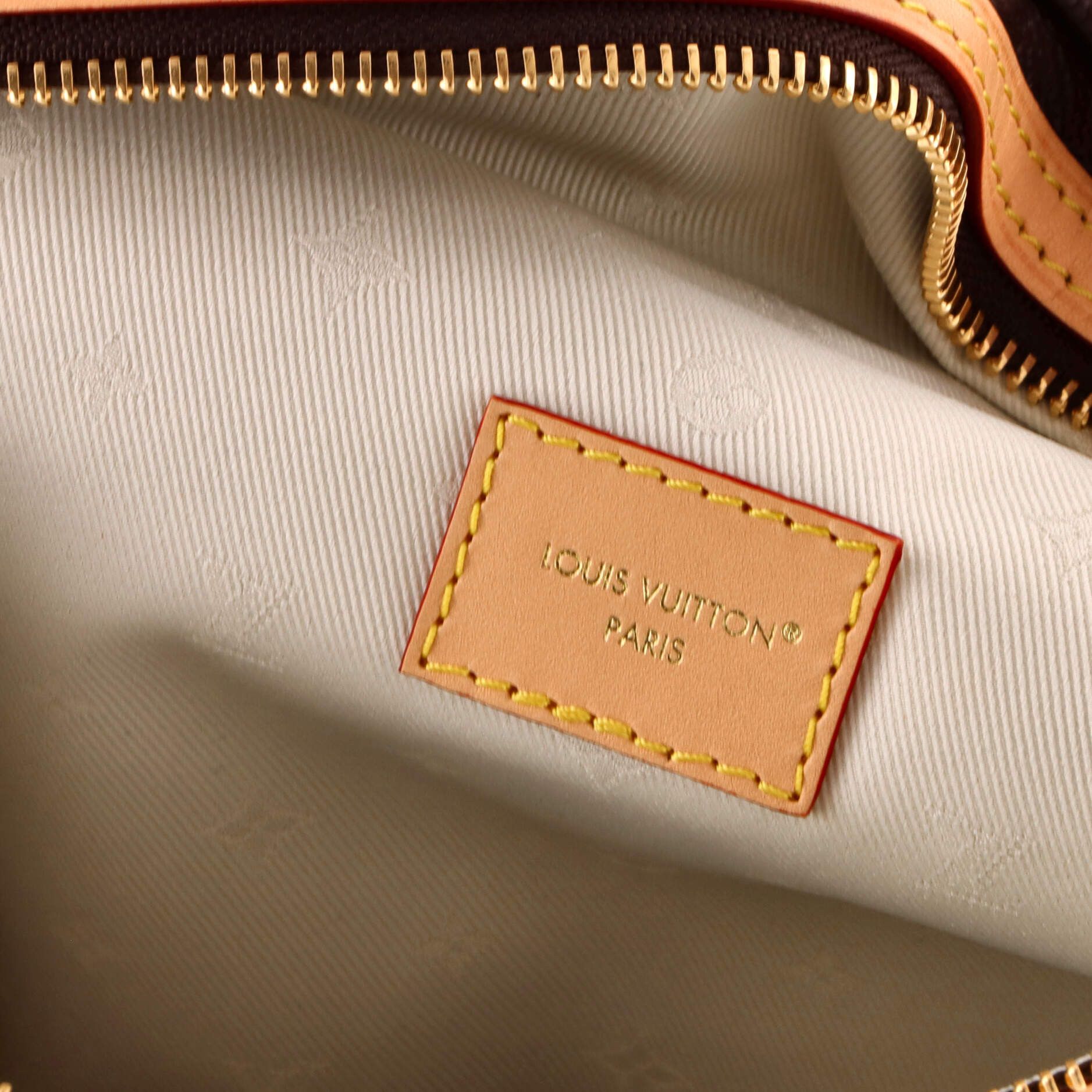 Louis Vuitton High Rise Bum Bag Size ONE SIZE - 7 Thumbnail