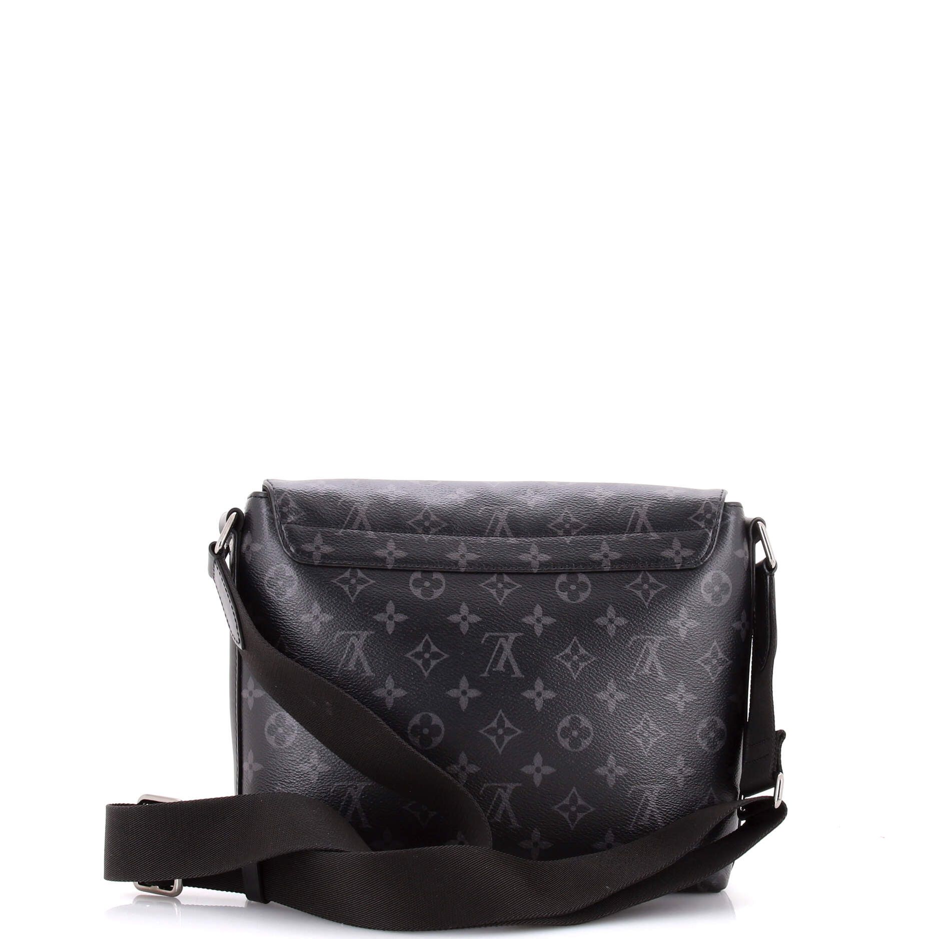 Louis Vuitton District Messenger Bag Size ONE SIZE - 3 Thumbnail