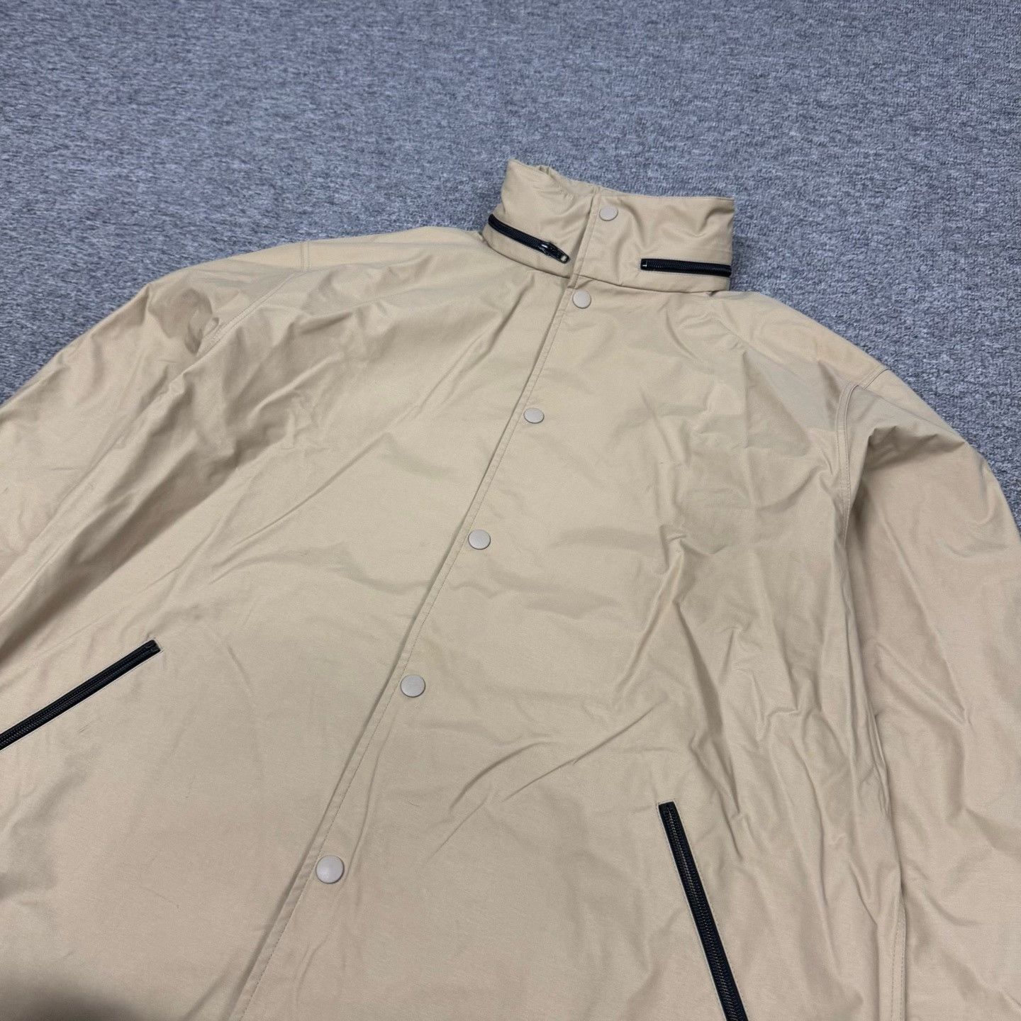 Balenciaga Balenciaga Oversized Back Logo Windbreaker Size XS / US 0-2 / IT 36-38 - 6 Thumbnail