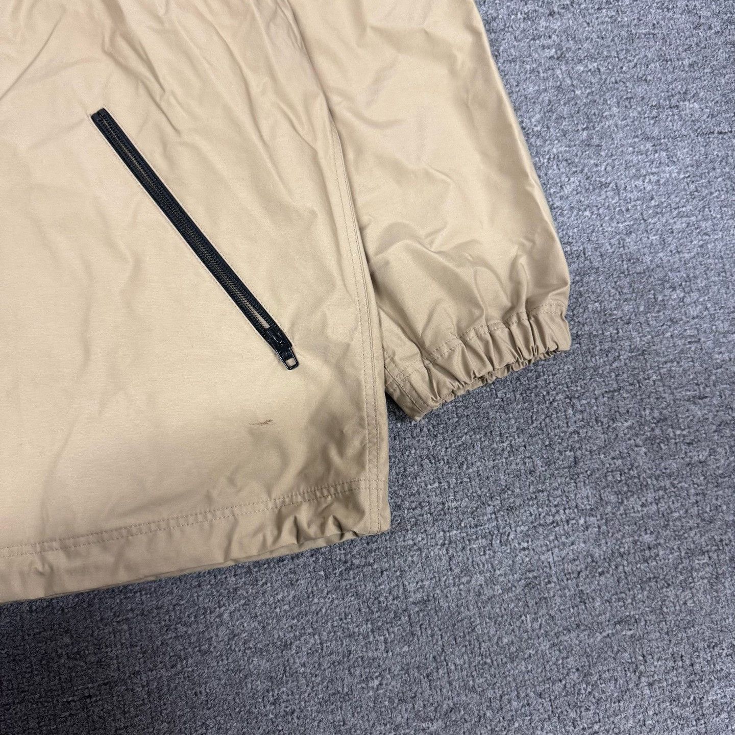 Balenciaga Balenciaga Oversized Back Logo Windbreaker Size XS / US 0-2 / IT 36-38 - 3 Thumbnail