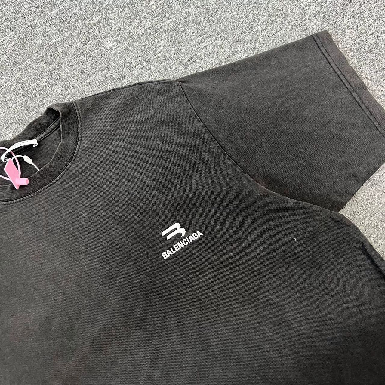 Balenciaga Balenciaga Sporty B Embroidered Logo Washed Black T-shirt Size US S / EU 44-46 / 1 - 3 Thumbnail
