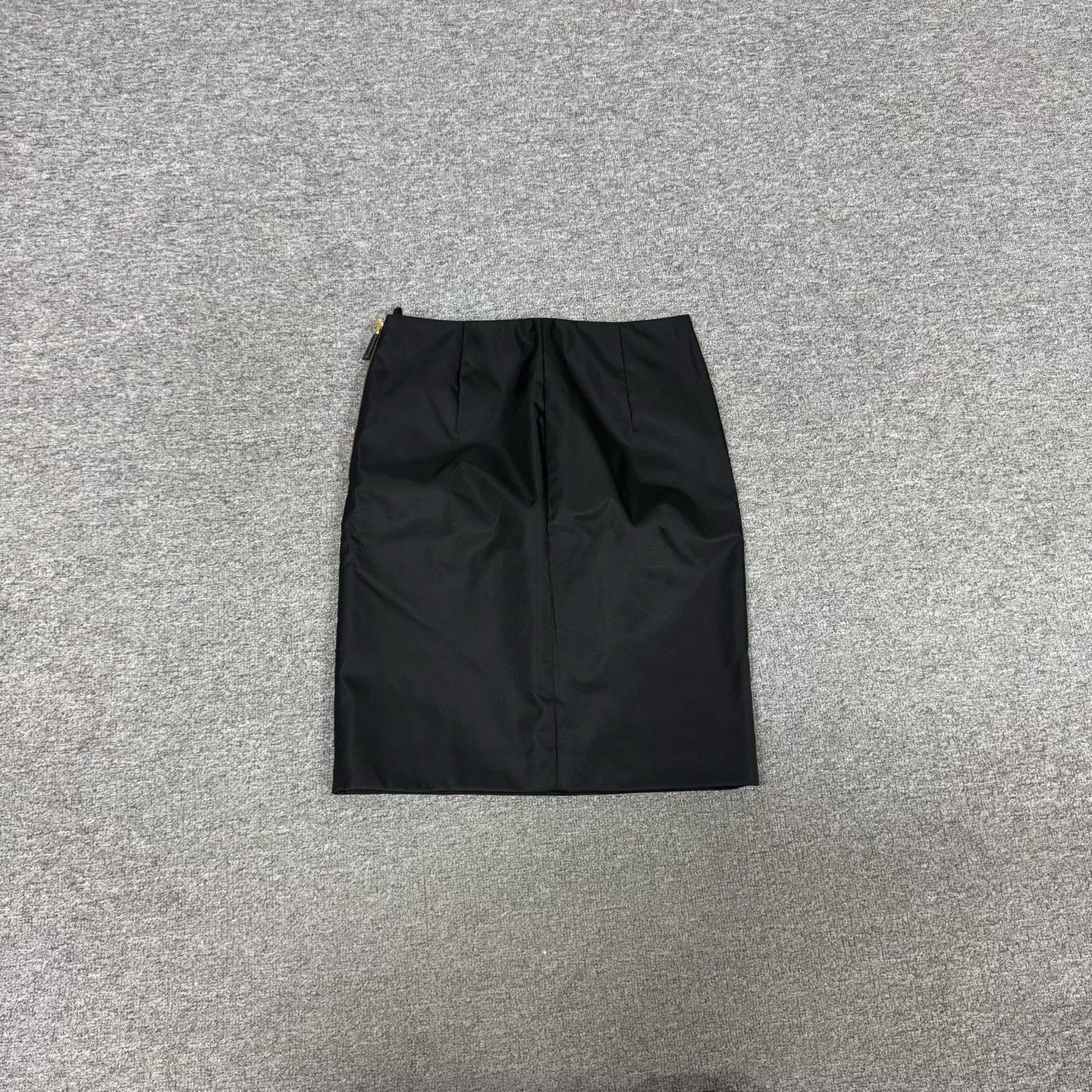 Prada Prada Gold Triangle Recycled Nylon Skirt Size 40" / US 18 - 5 Thumbnail
