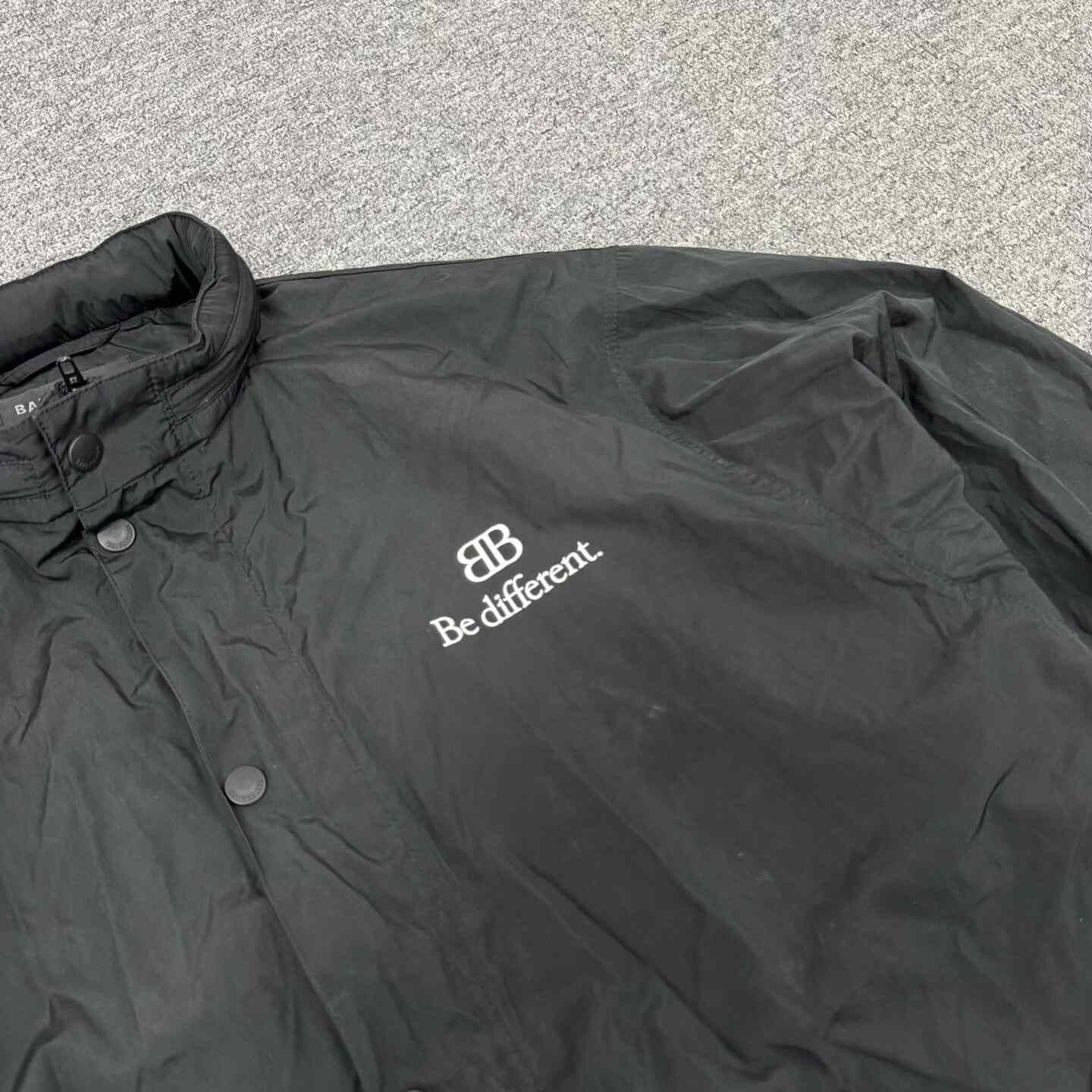 Balenciaga Balenciaga Be Different Single-Breasted Jacket Size US XS / EU 42 / 0 - 5 Thumbnail