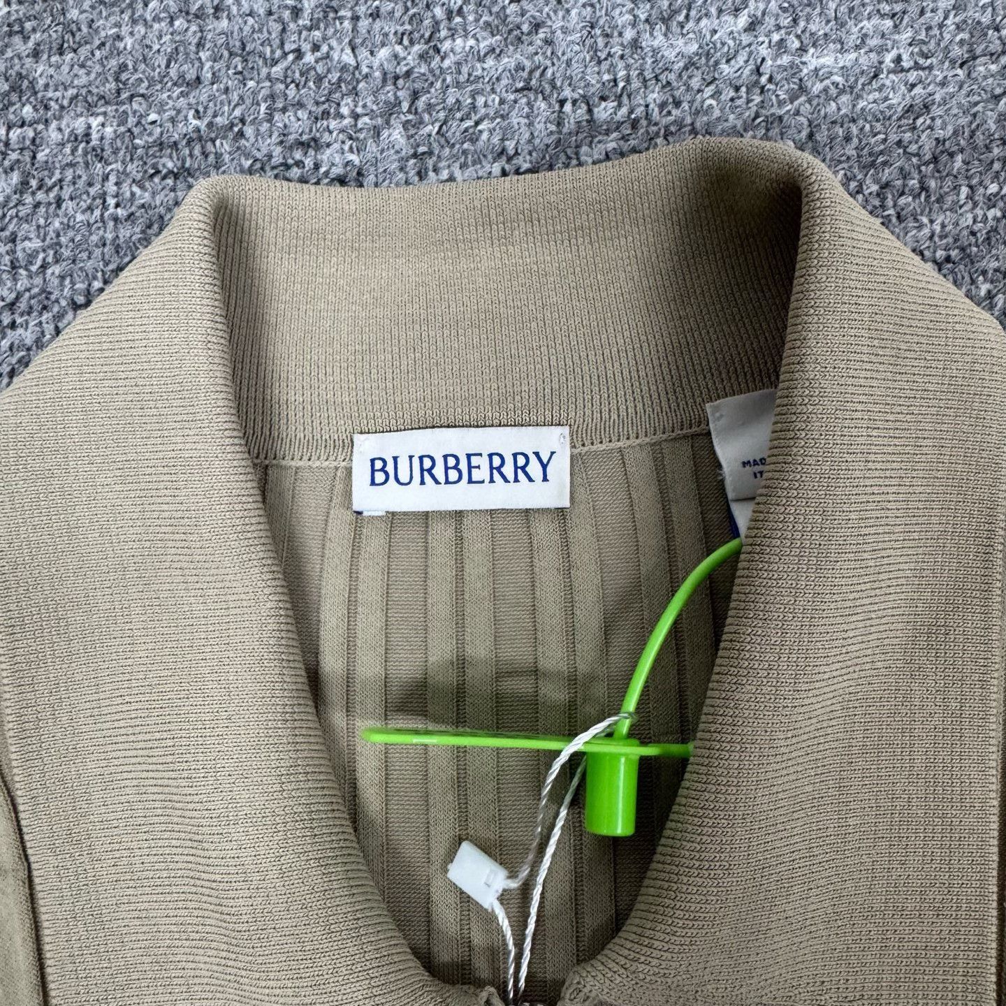 Burberry Burberry 2025 War Horse Logo Stretch Dress Size XL / US 12-14 / IT 48-50 - 7 Thumbnail