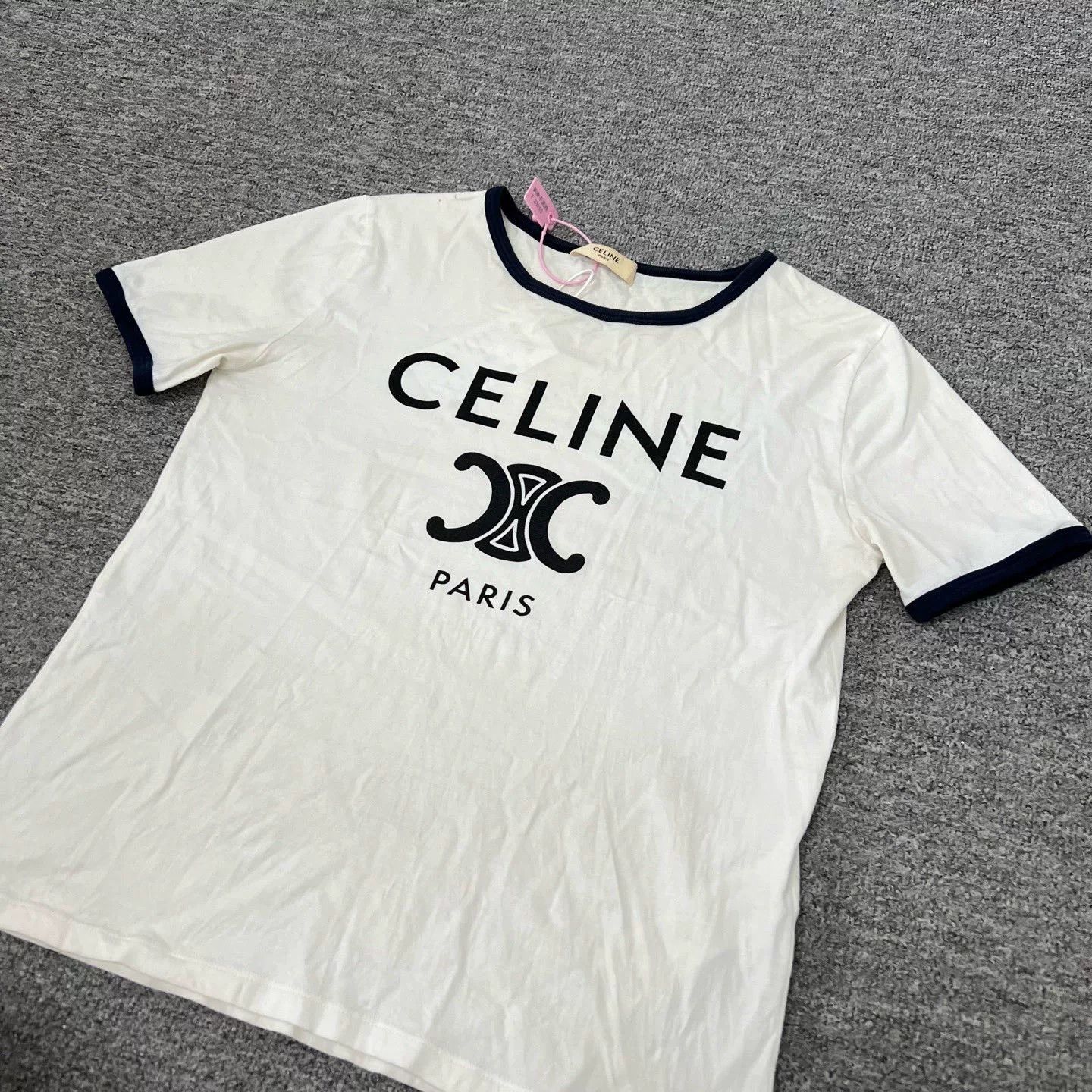 Celine Celine White Triomphe Short-Sleeve T-Shirt S Size S / US 4 / IT 40 - 2 Thumbnail