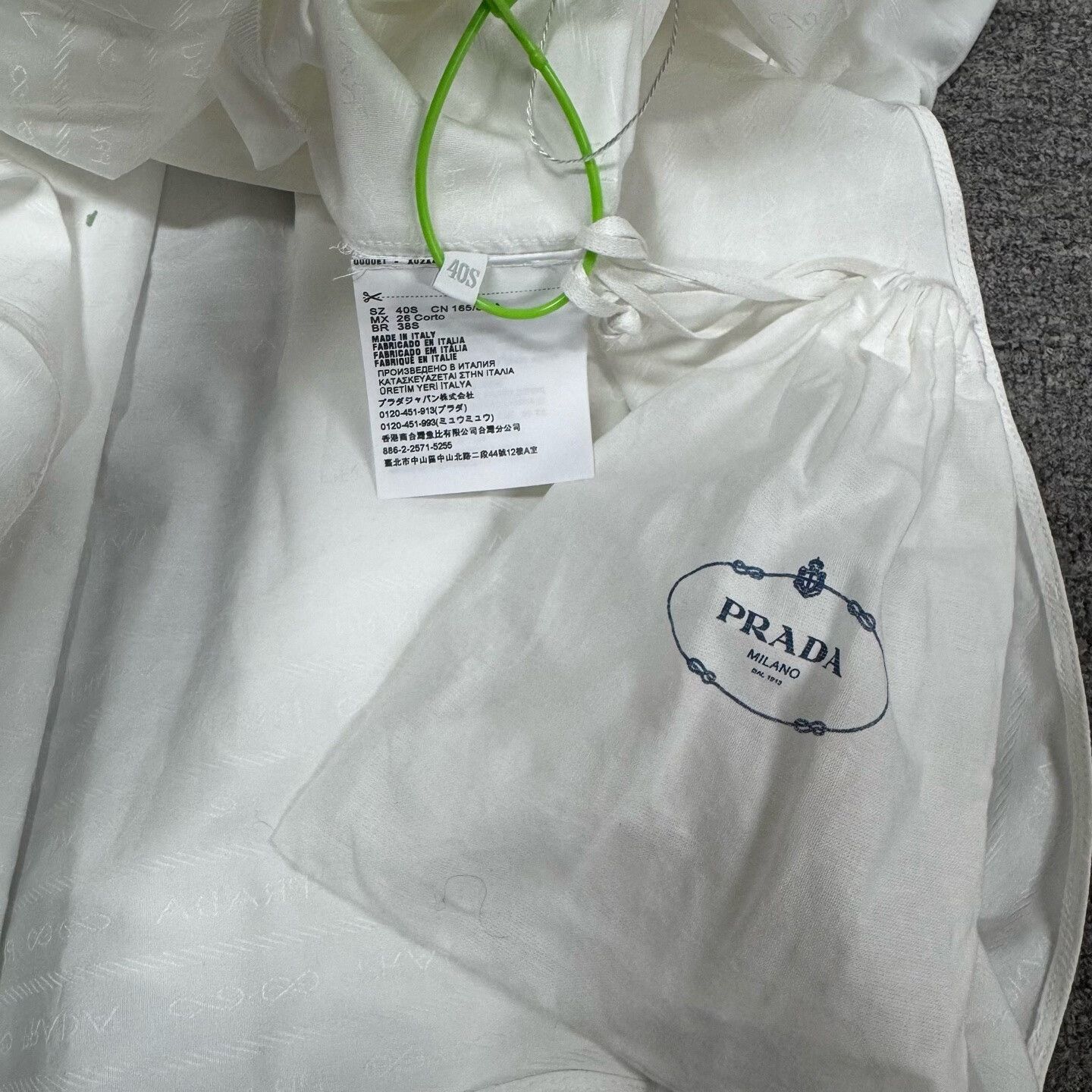 Prada Prada White Shirt Dress with Embossed Print Size S / US 4 / IT 40 - 6 Thumbnail