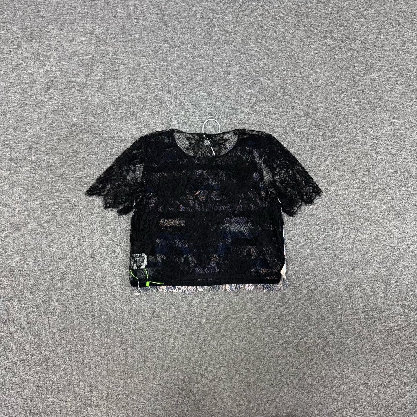 Chanel Chanel Colorful Petal Lace Short-Sleeve Top Size M / US 6-8 / IT 42-44 - 5 Thumbnail