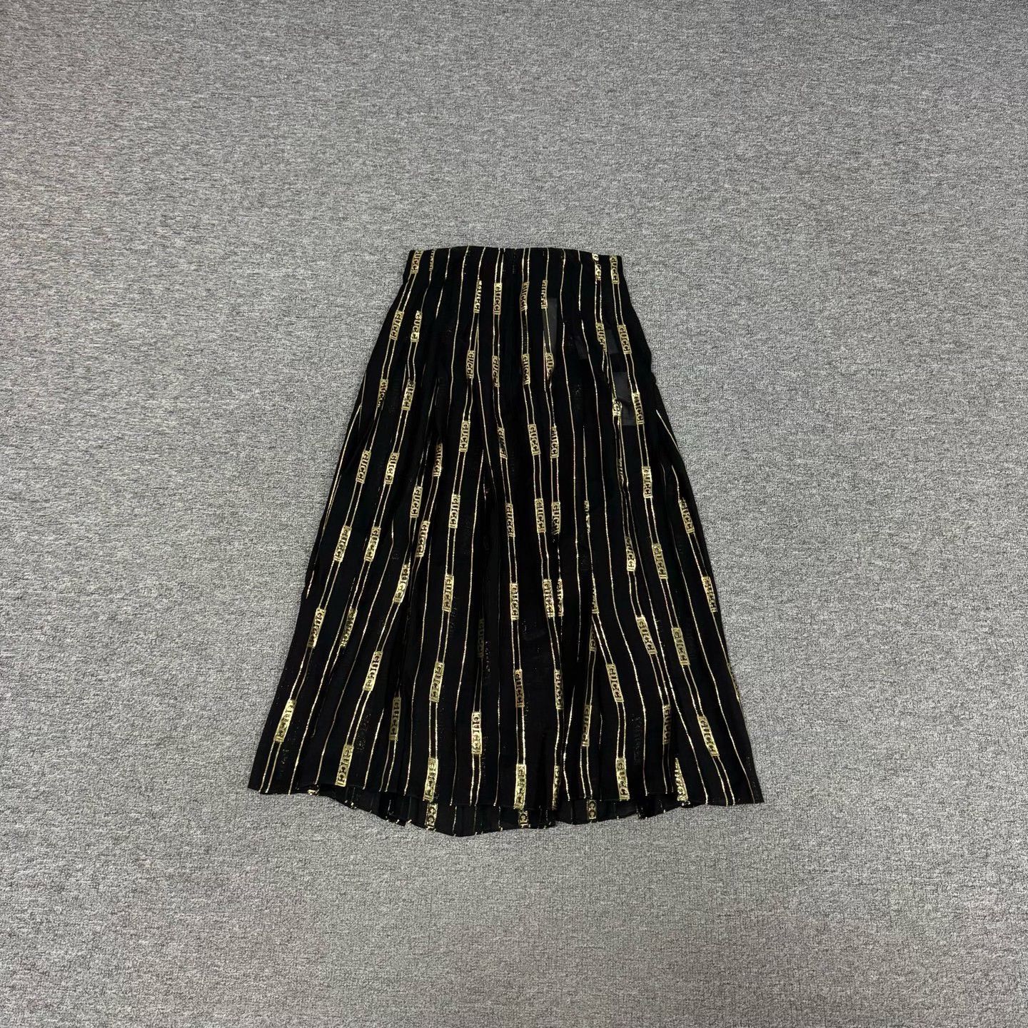 Gucci Gucci Dapper Dan Gold Logo Pleated Skirt Size 38" / US 16 / IT 52 - 4 Thumbnail